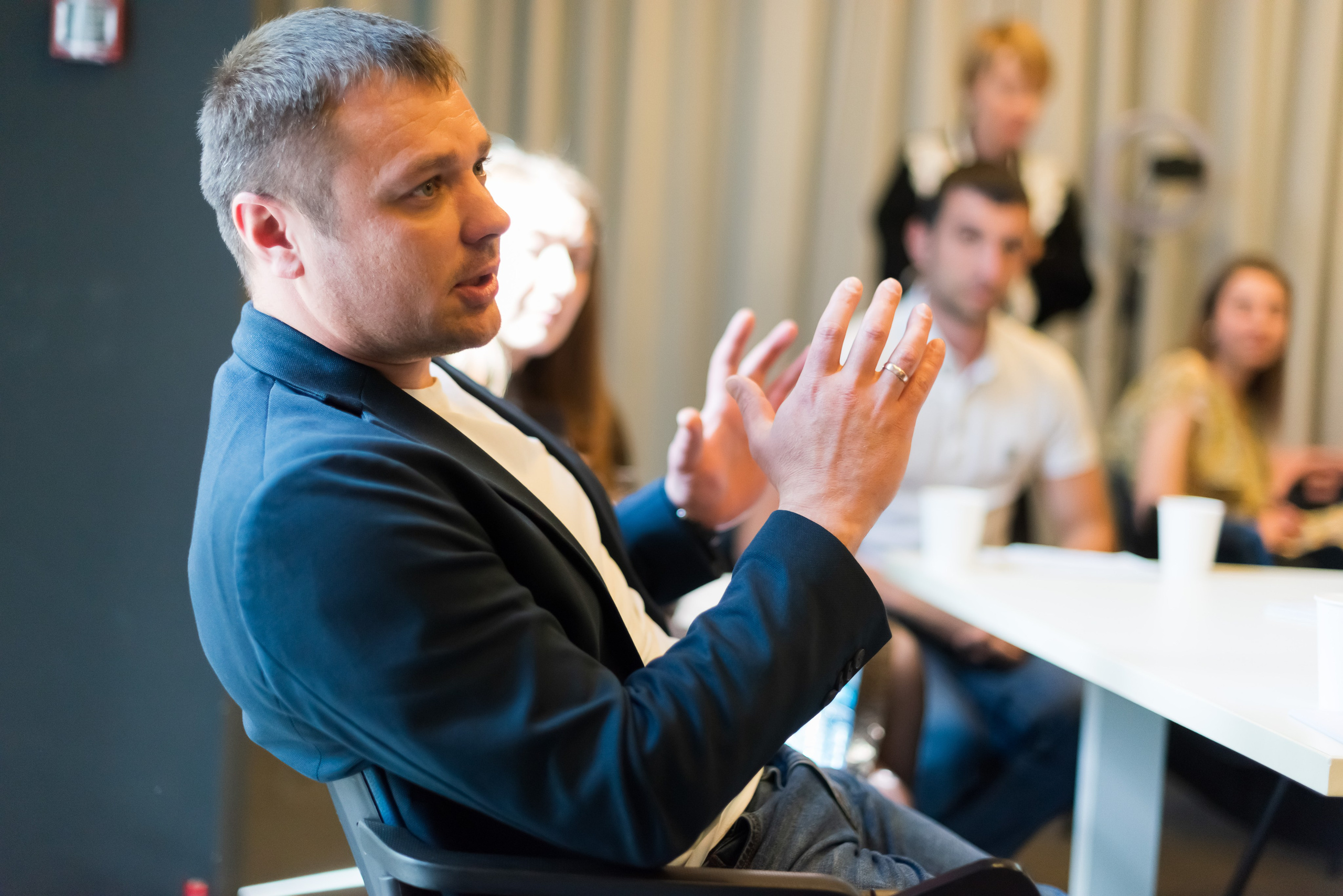 • Конференции. Фотограф Ксения Шевкопляс. г. Калининград. Кинематографический стиль — эстетика и истории, рассказанные через объектив