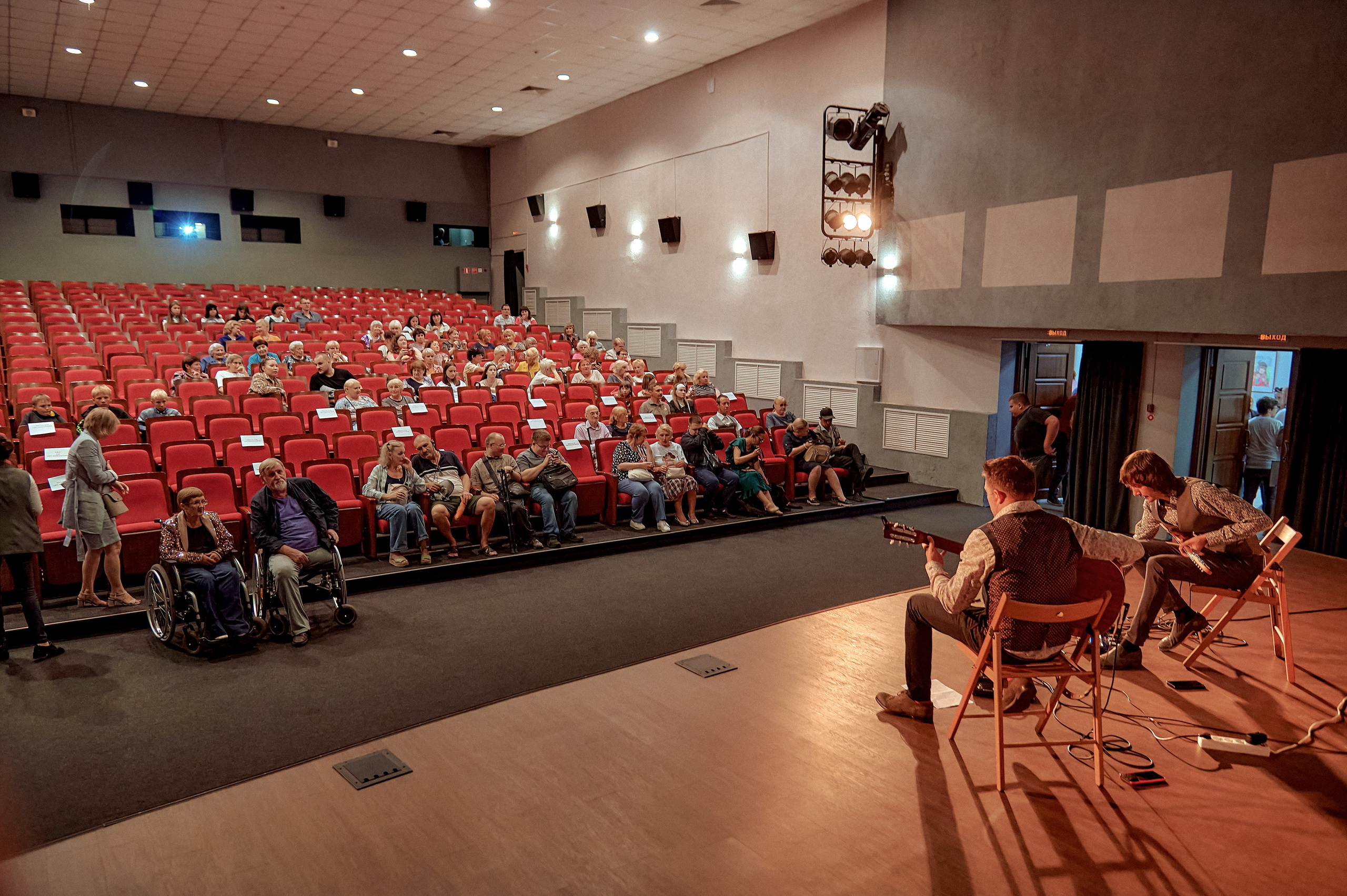 Портфолио репортажной фотосъёмки: "Дом Кино" Красноярск. Фотограф Яковлев Роман — Красноярск