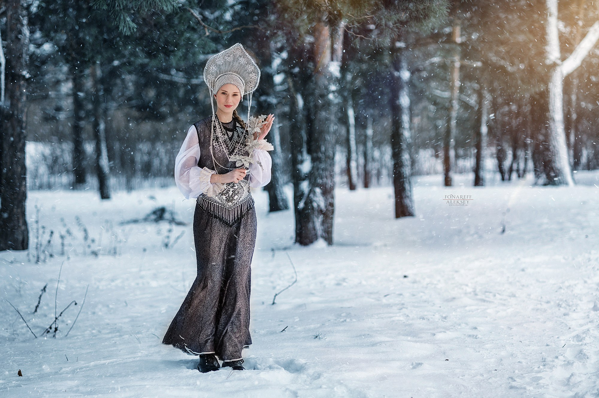 снегурочка в лесу