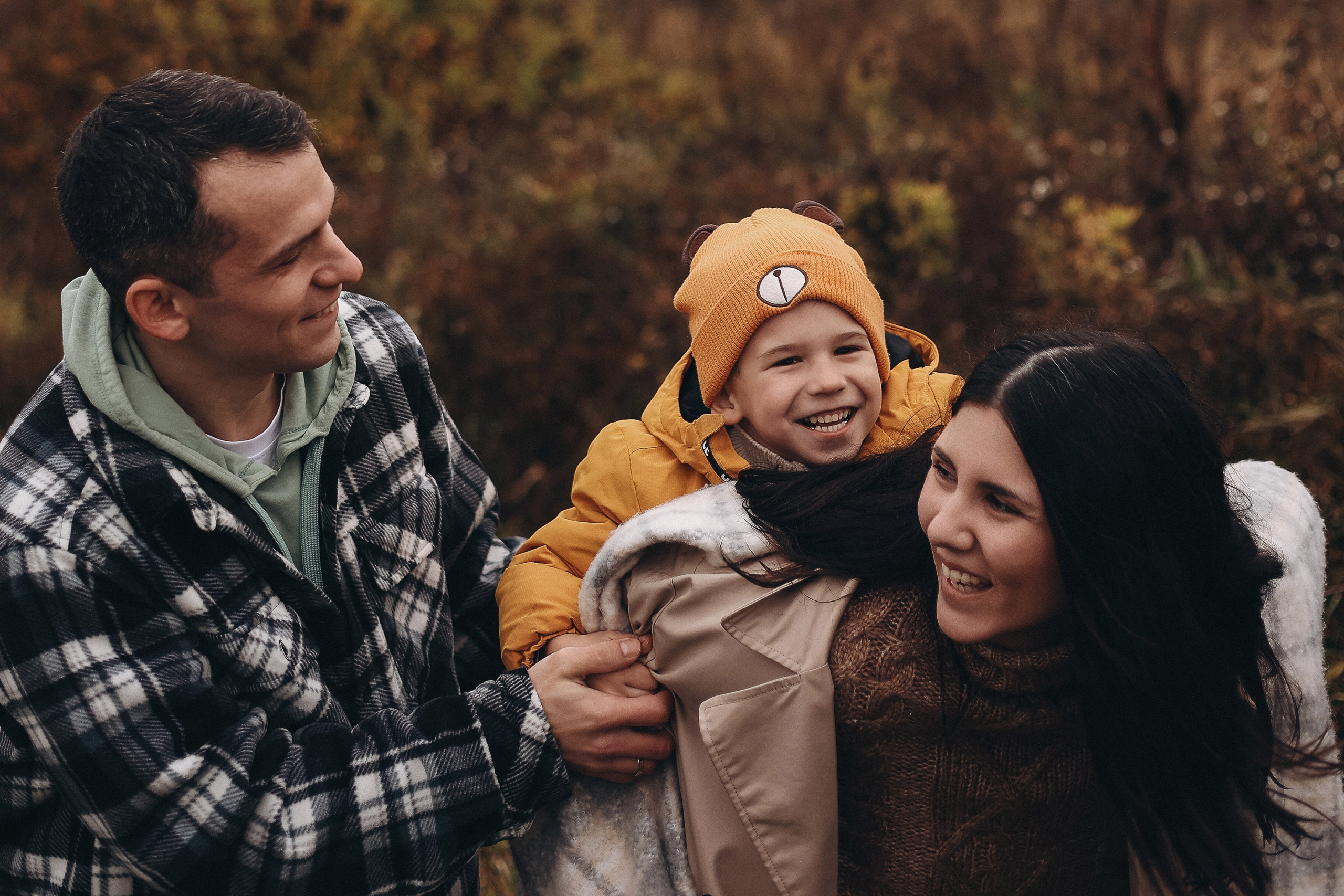 Осенняя фотосессия на Ореховых холмах. Семейный фотограф в Москве Марина Петра