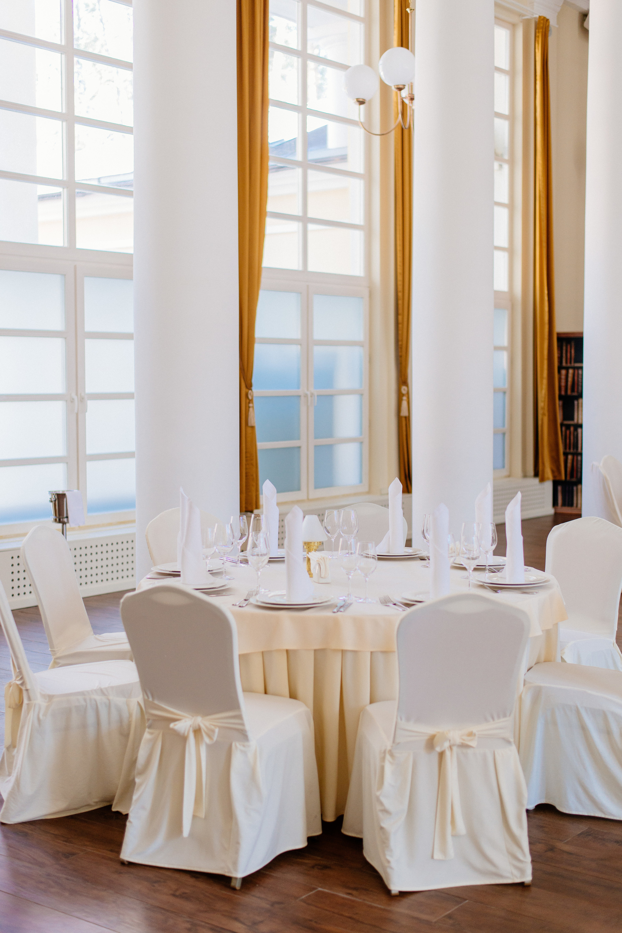 Свадьба в ресторане Villa Politica. Семейный и свадебный фотограф Семенова Инна