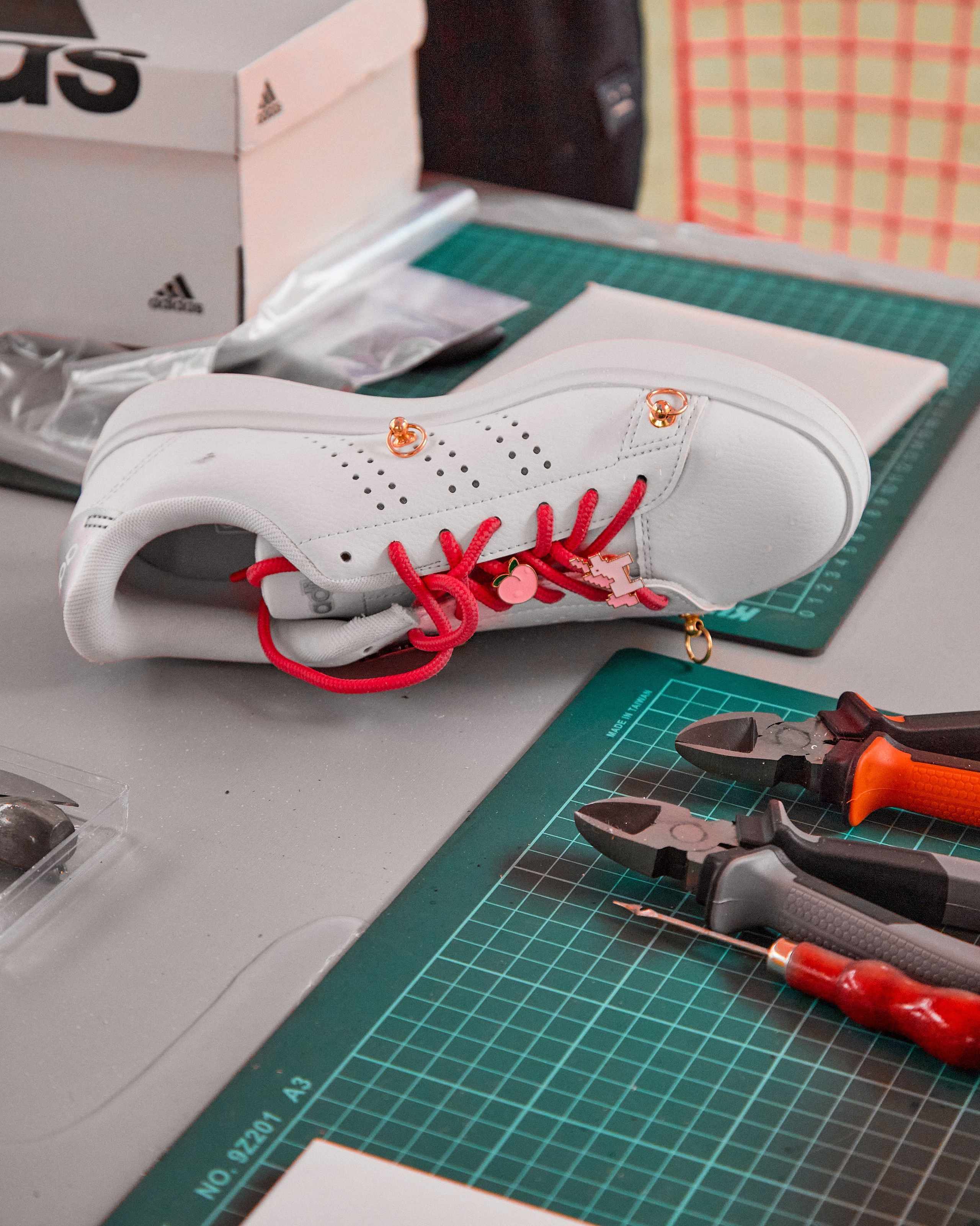 Яндекс Маркет. Святослав Лебедев | Рекламный фотограф — Коммерческая съемка, Арт-дирекшн, AI-интеграция