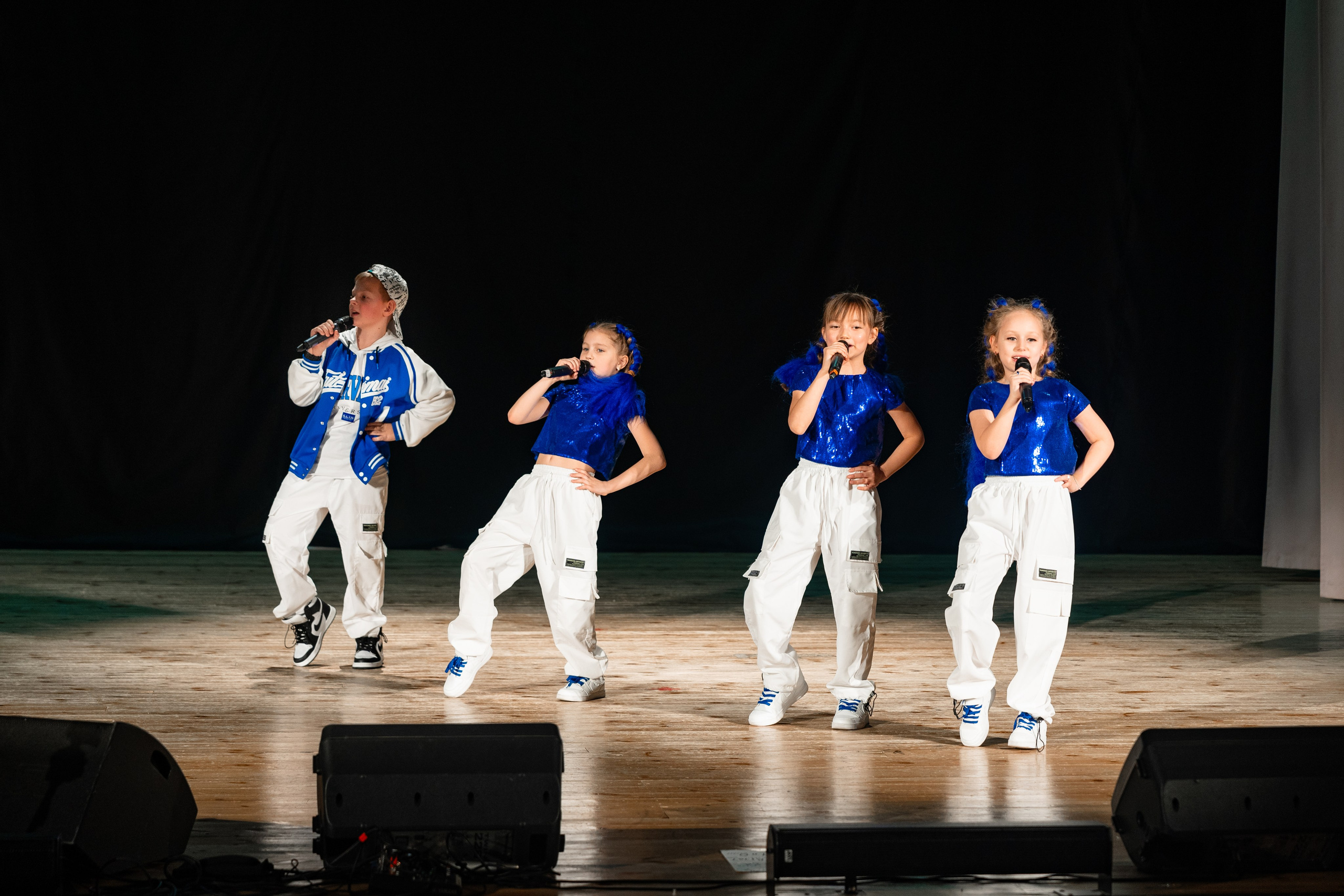 Концерт ДК Буривестник. Фотограф Никита Комаров