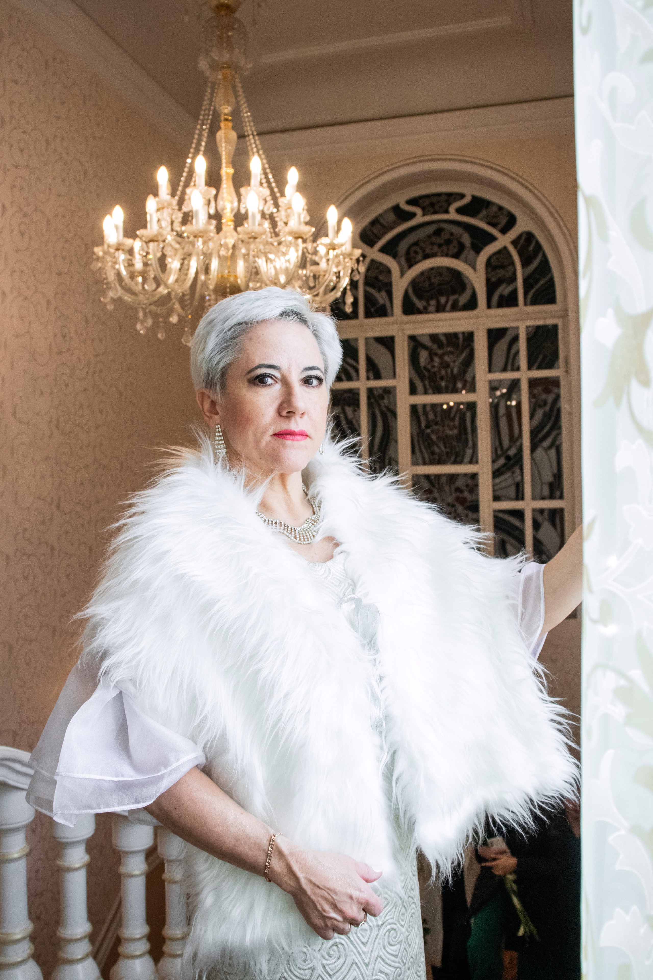 Свадебная фотосессия невесты в ЗАГСе Дворца Бракосочетания города Томск