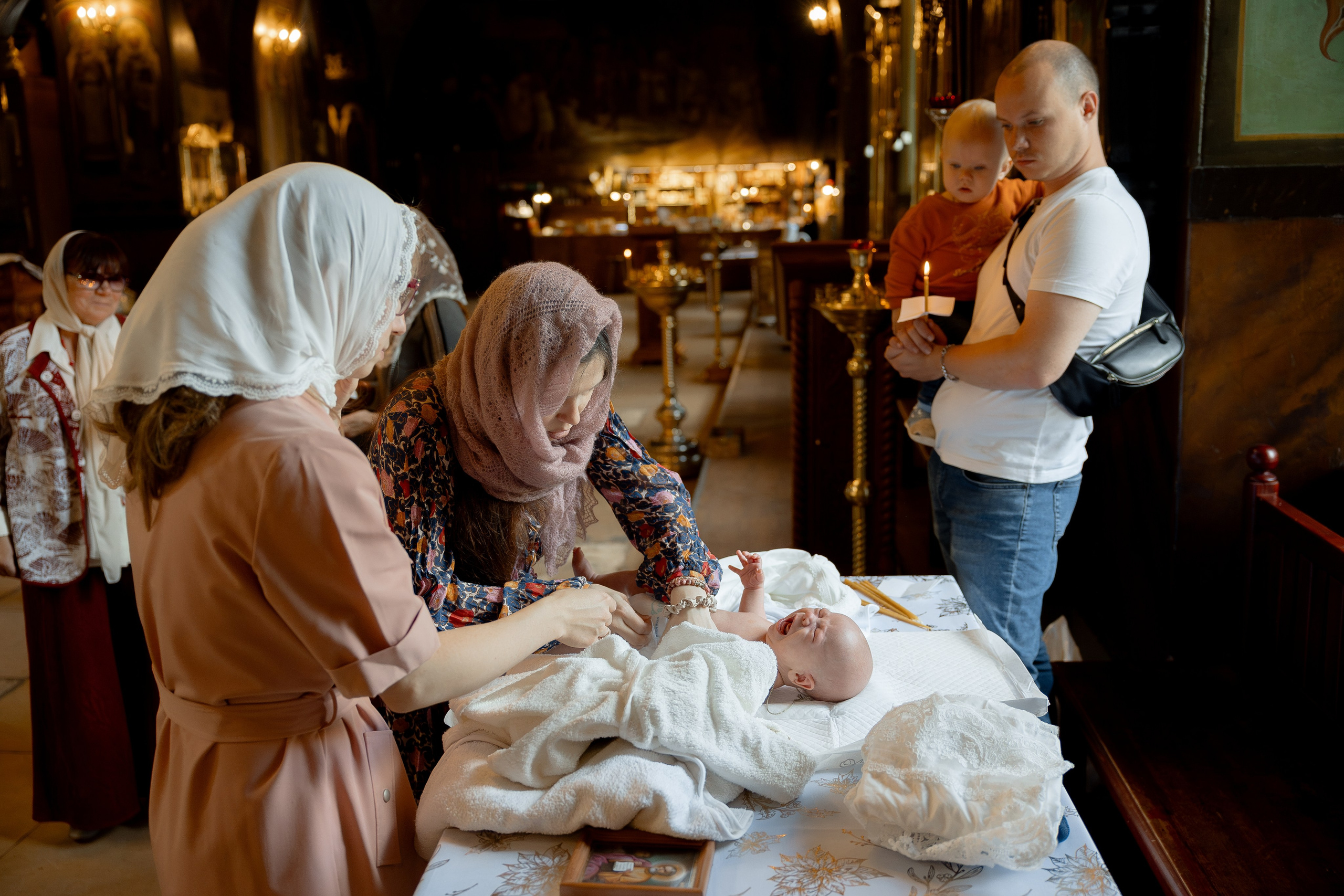Таинство крещения Марка. Свадебный фотограф в Москве