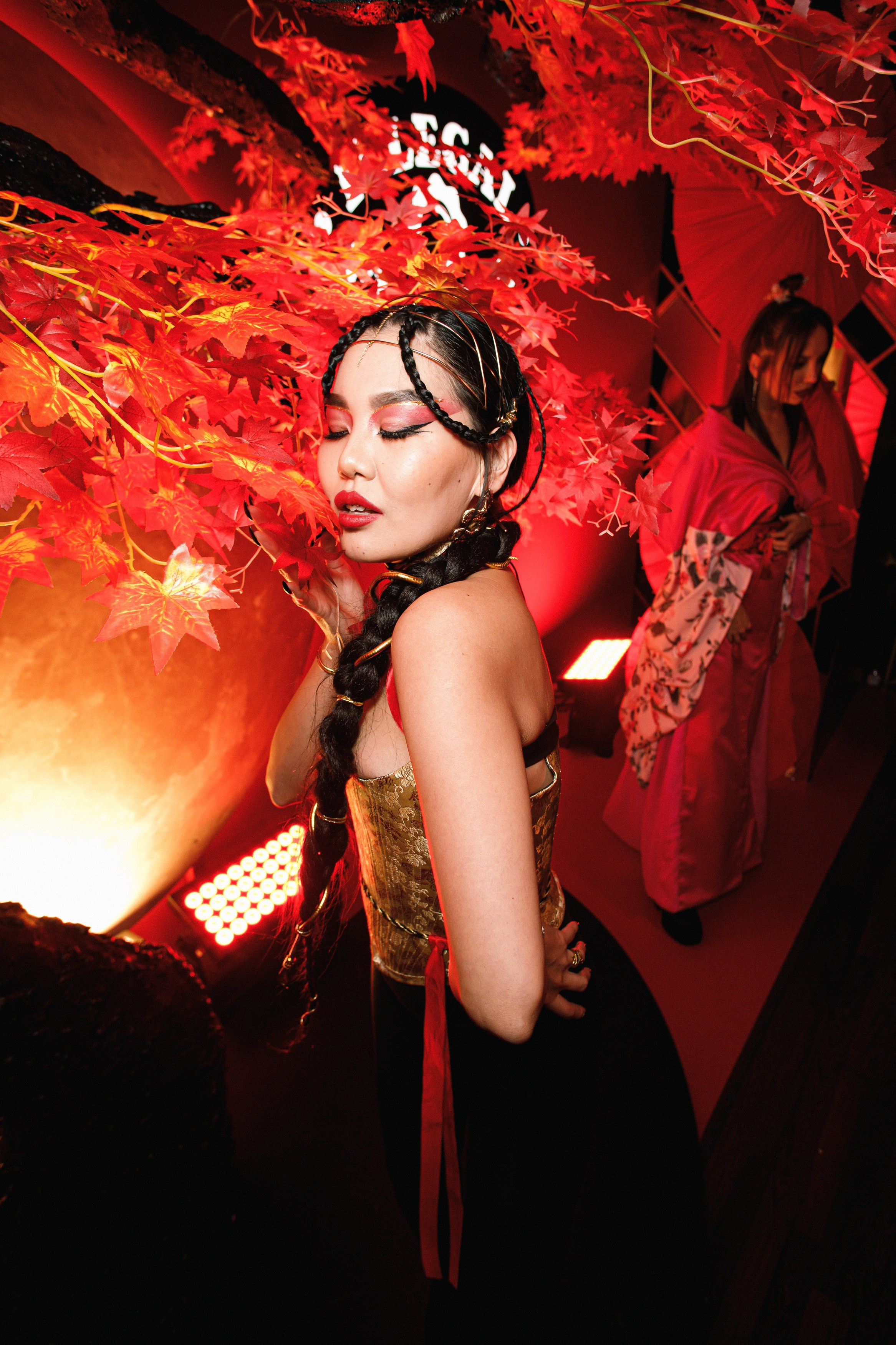 ILLEGAL FRIENDS | ASIA. СВОИ. ФОТООТЧЕТЫ-СОБЫТИЯ-МЕСТА