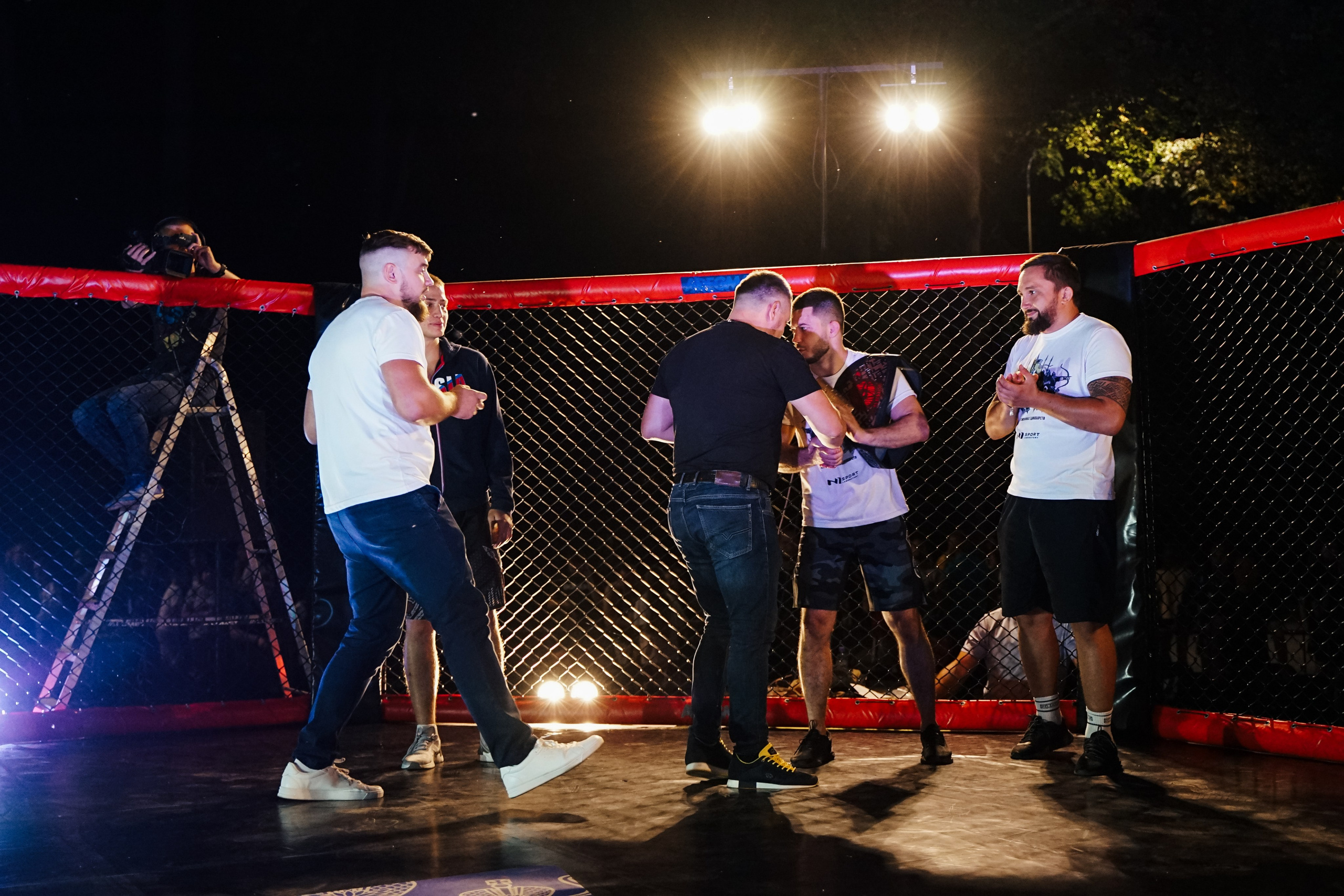 Вечер боев в ЦПКиО. Фотограф Надежда Погребняк | Рязань | Москва