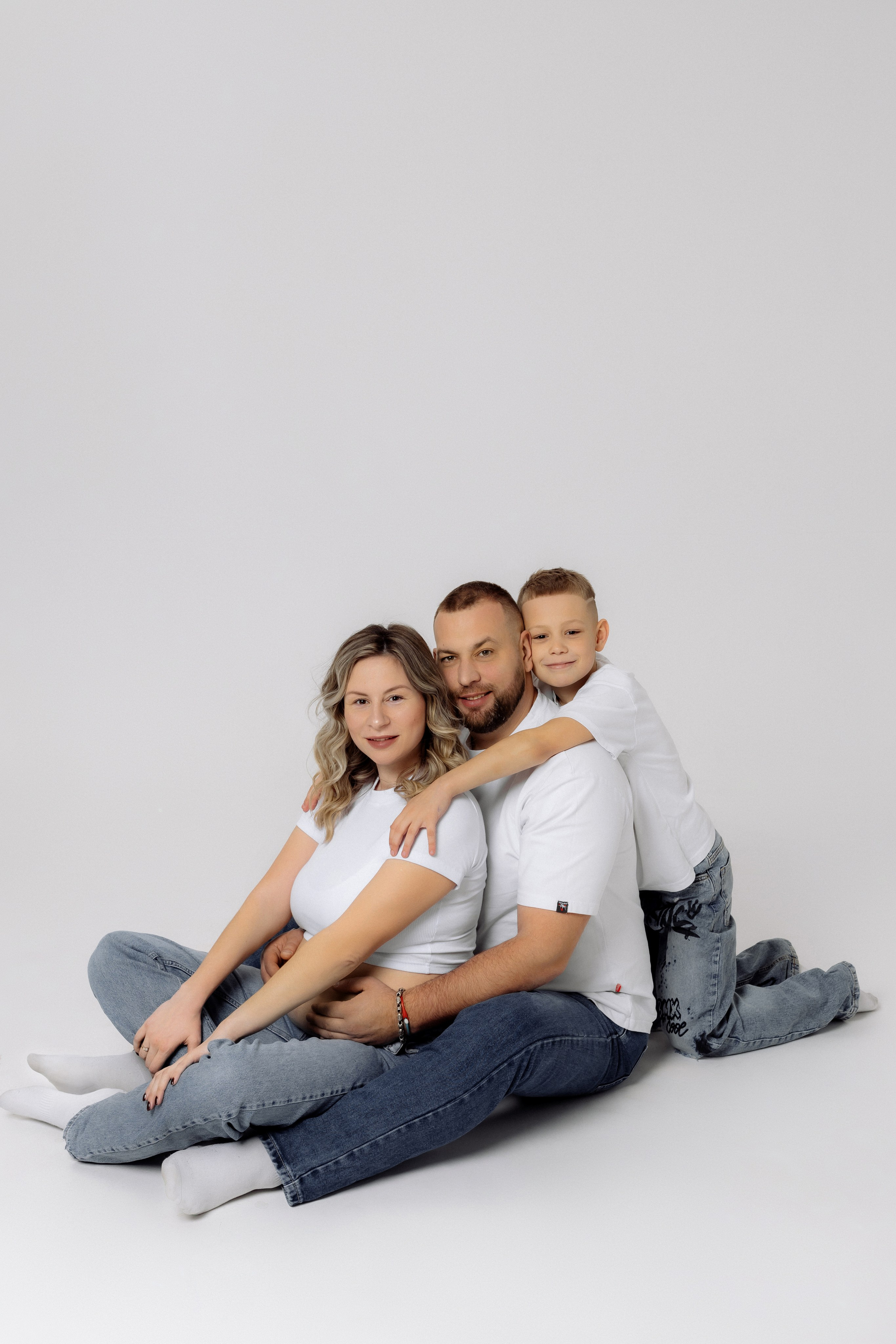 Фотосессия беременности в студии. Зотова Алена — семейный и женский фотограф в Зеленограде