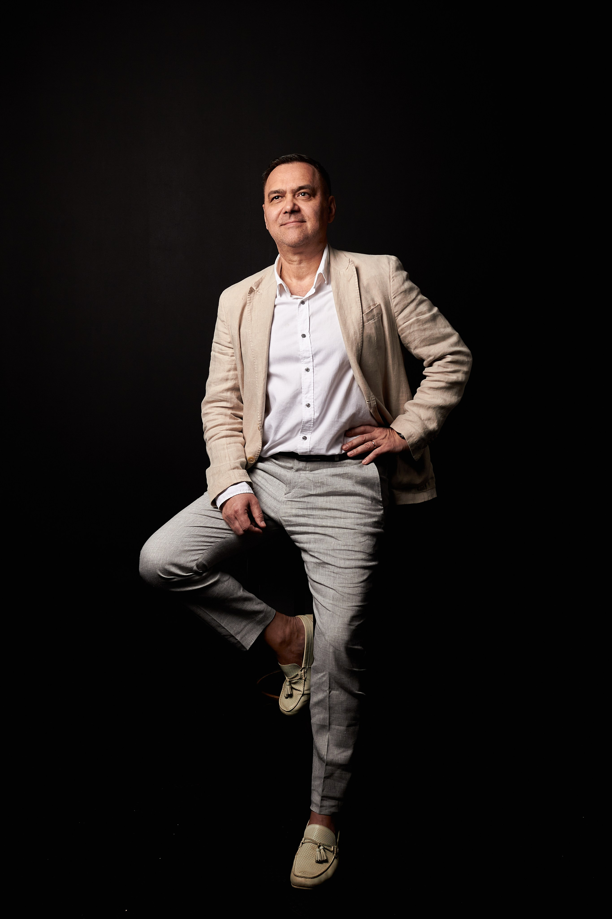 Он. Портретный фотограф Евгений Денисов