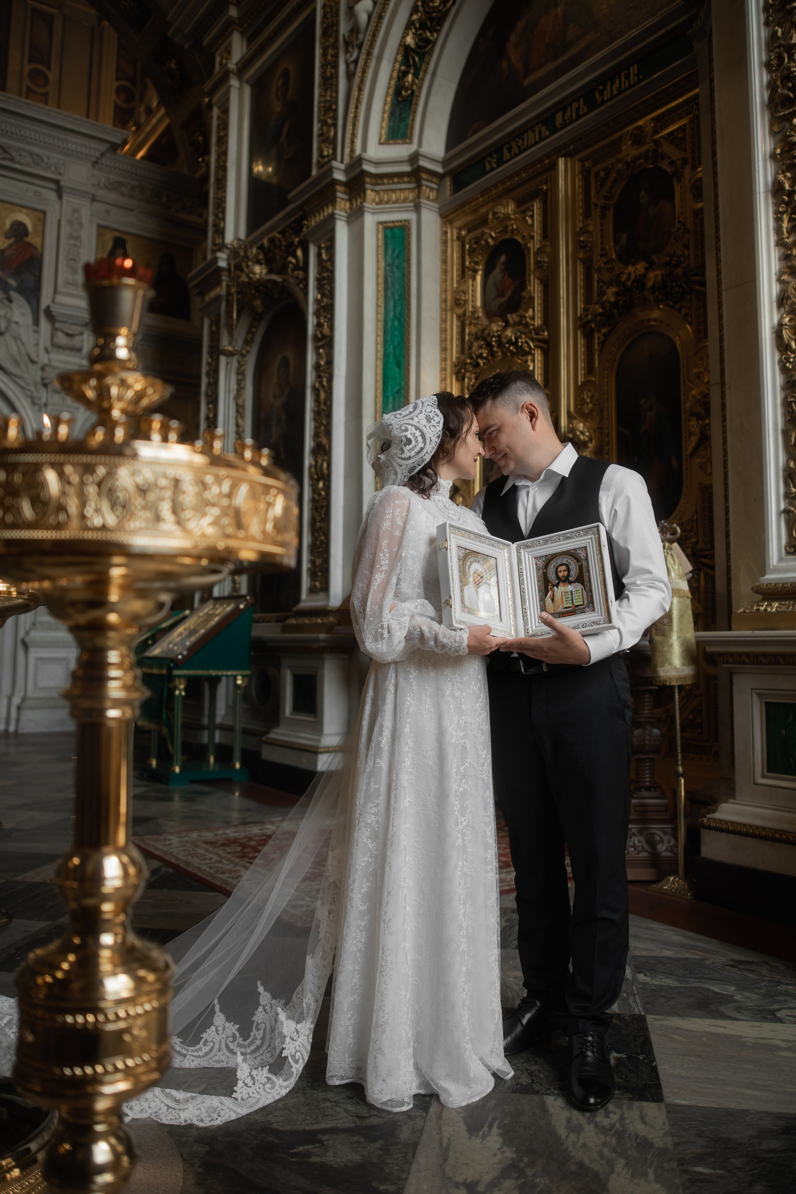 Венчание в Исаакиевском соборе. Фотограф на крещение и венчание, семейный фотограф в Санкт-Петербурге