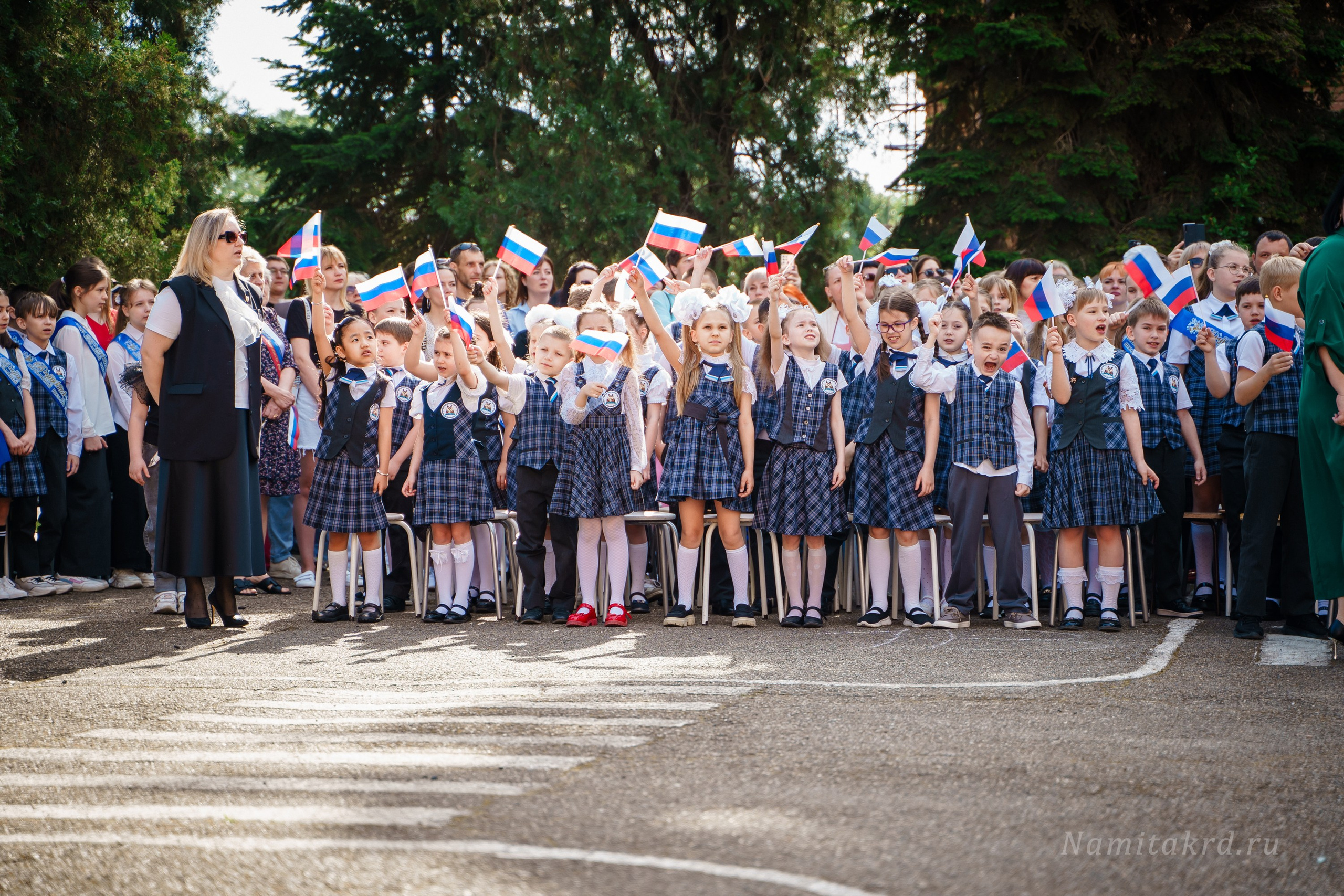 Последний звонок_Выпускники 9кл_Школа _31_2025 г. Фотографы из солнечного Краснодара Вадим и Надежда Митус