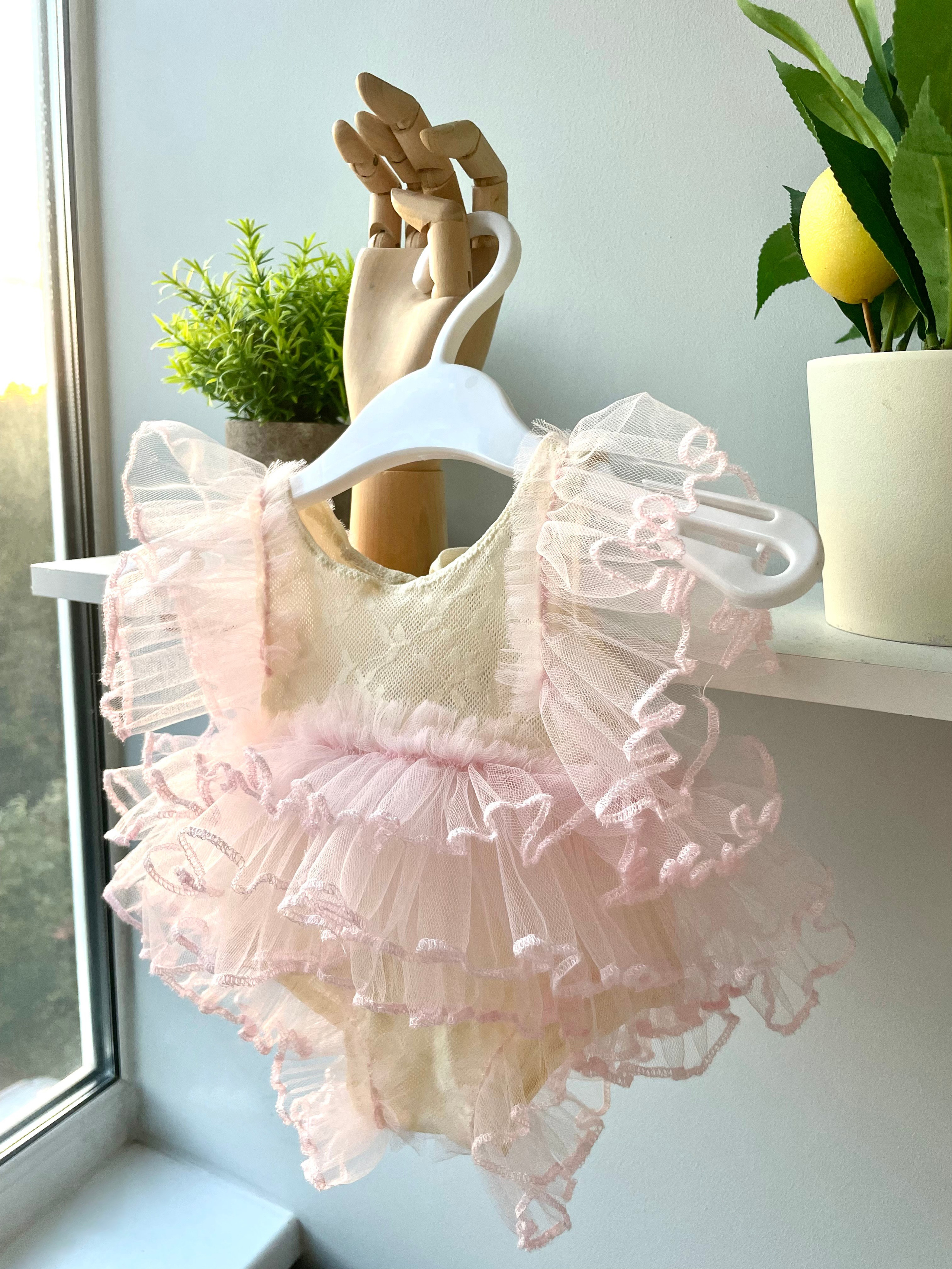 Для девочек. Размер ньюборн. Фотограф новорожденных в Москве Воробьева Юлия