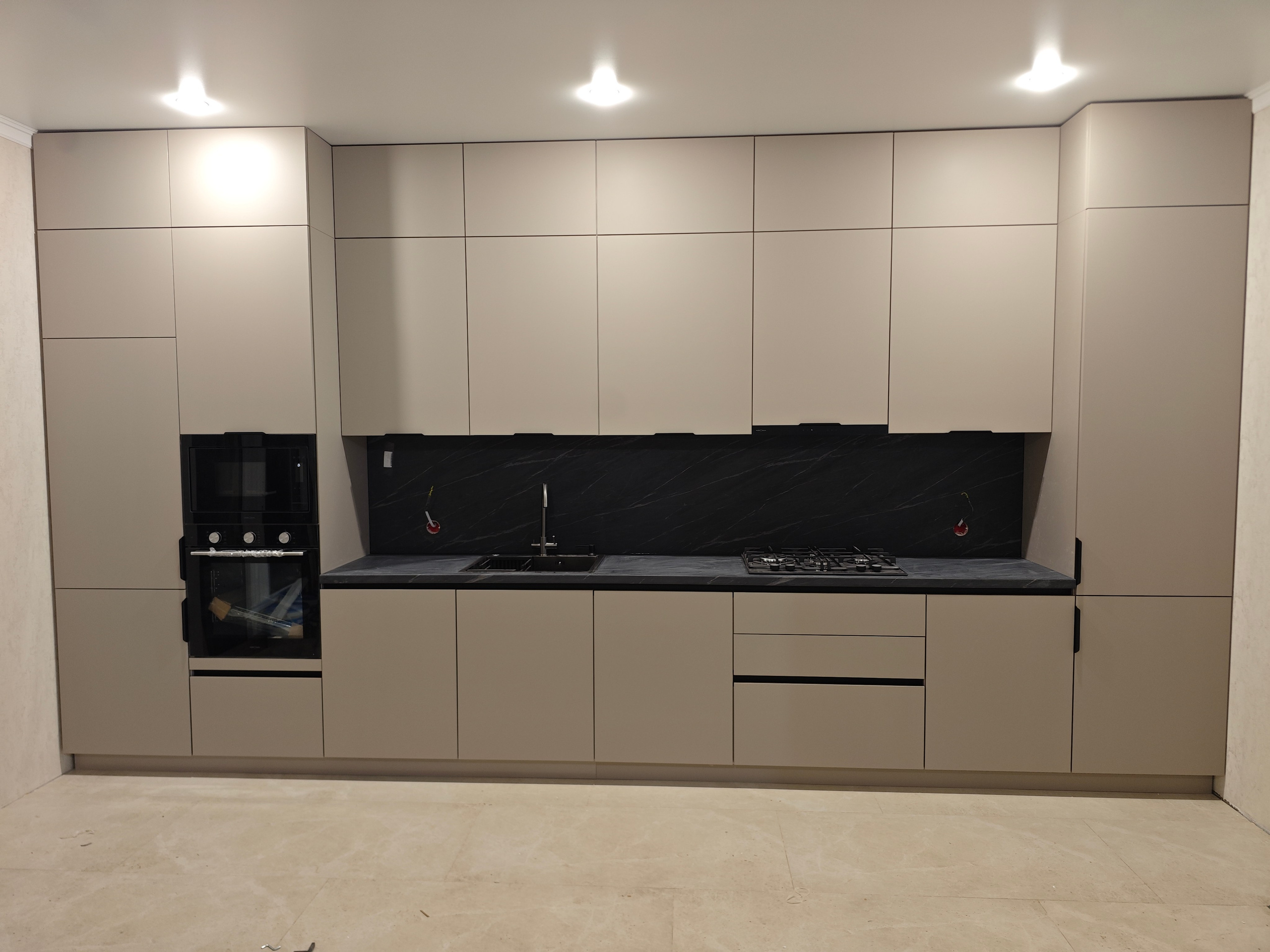 Кухня на заказ — реализованный проект | OXY Design. Дизайн интерьера, мебели и ландшафта на КМВ | OXY Design