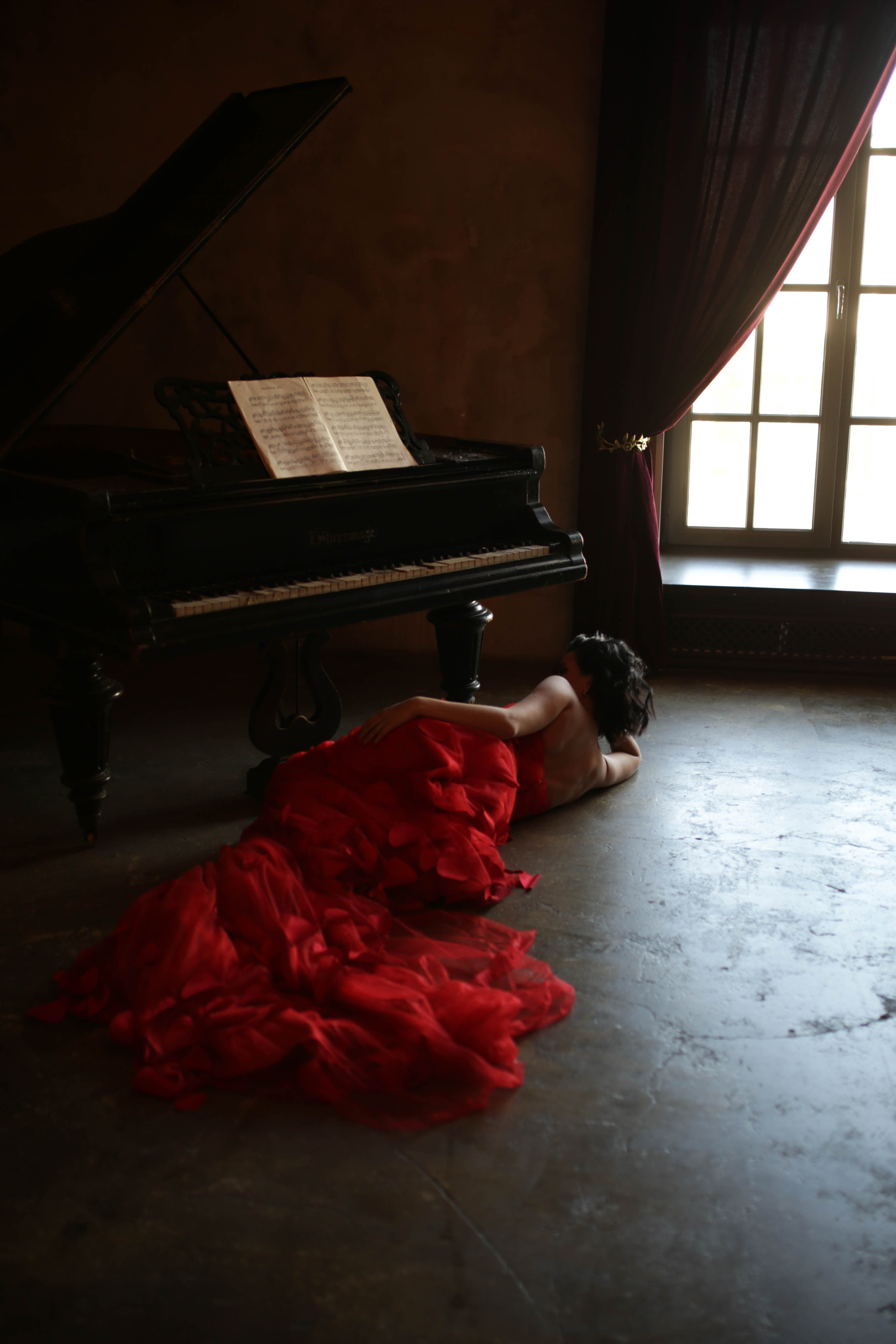 Юлия. Зал Бельэтаж. Свадебный и love-story фотограф в Санкт-Петербурге Воронова Лолита