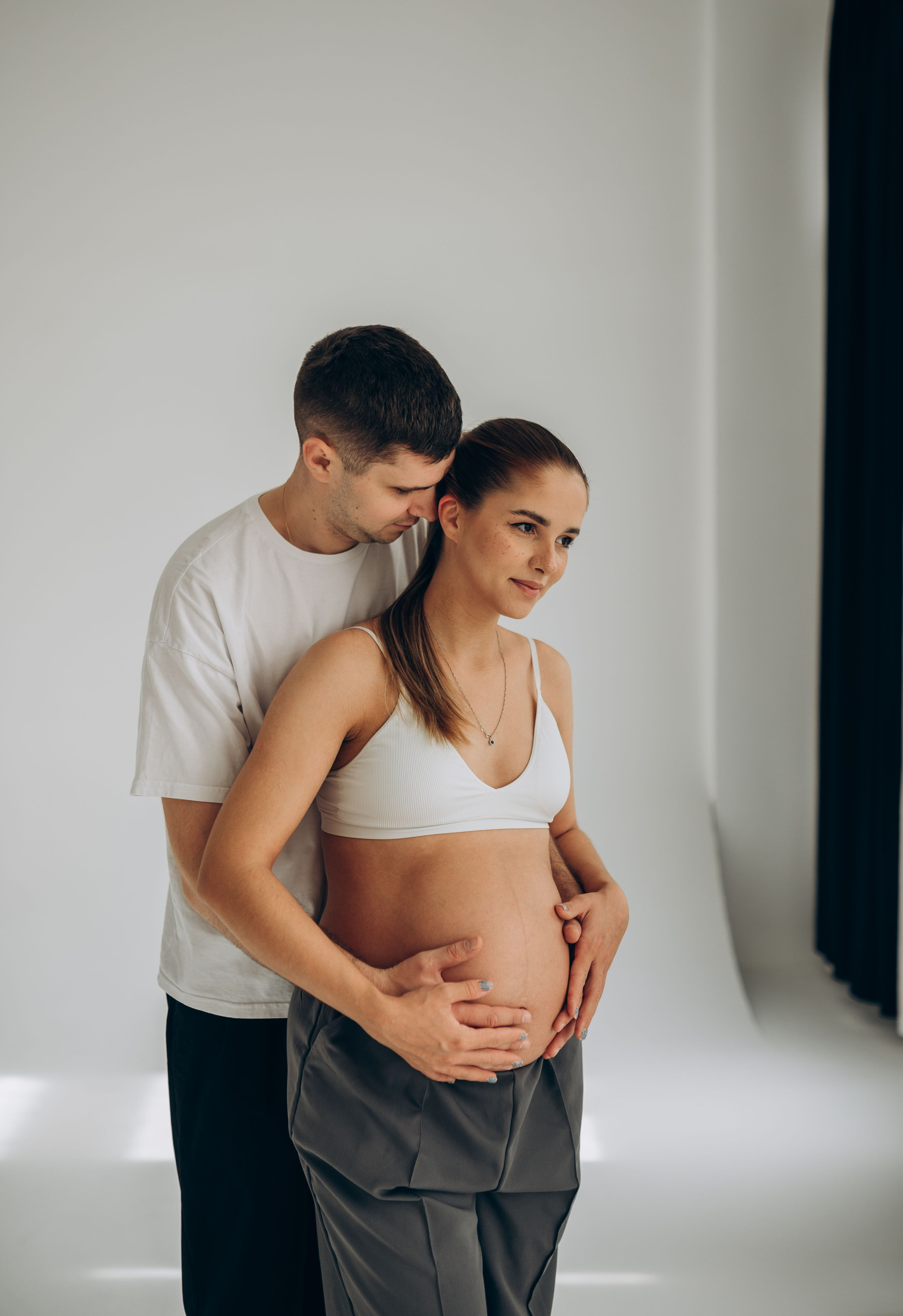 Фотосессия беременности в студии. Семейный фотограф в Домодедово и Москве Елена Пичугина