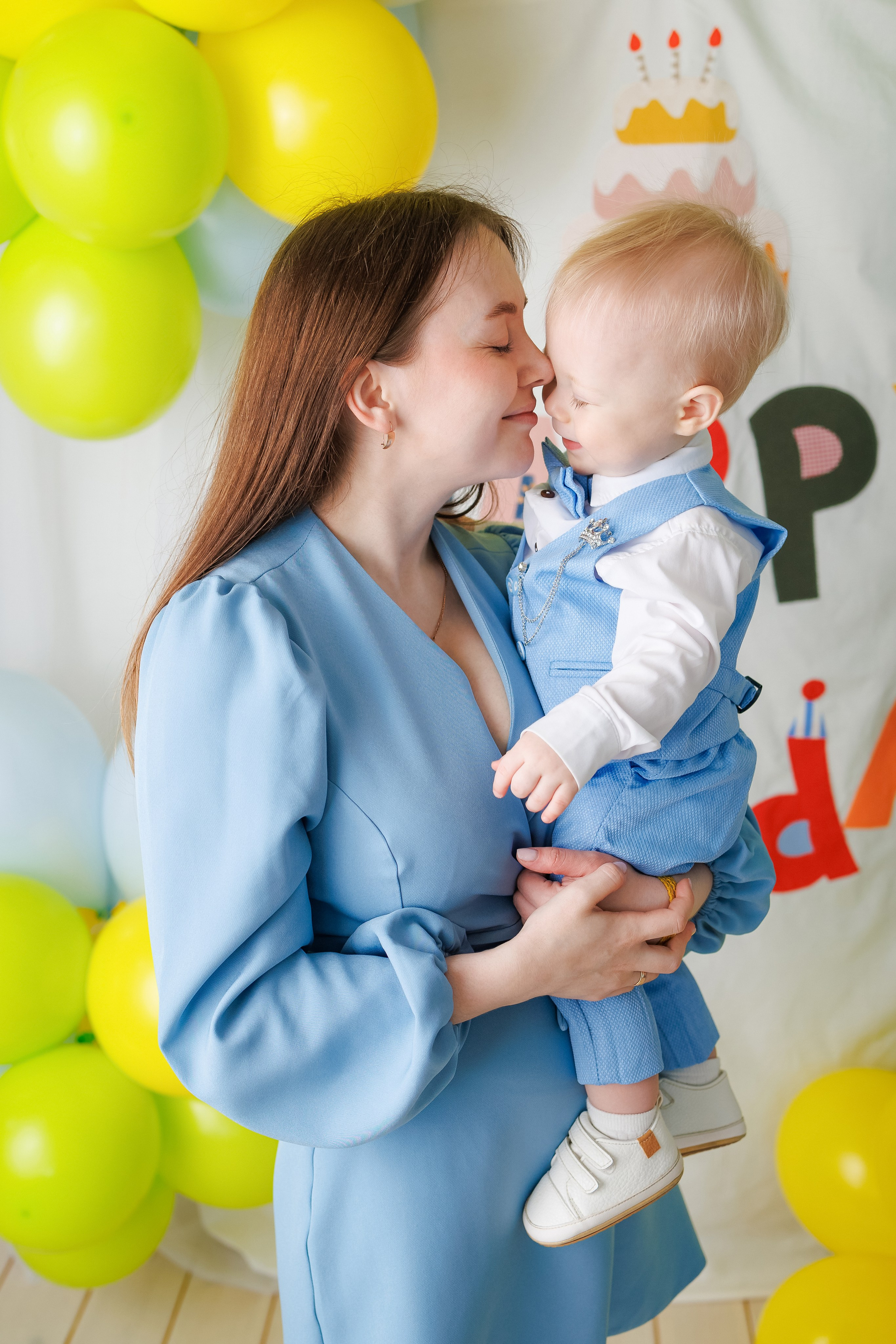 Сашеньке 1 годик. Фотограф новорожденный малышей Новосибирск