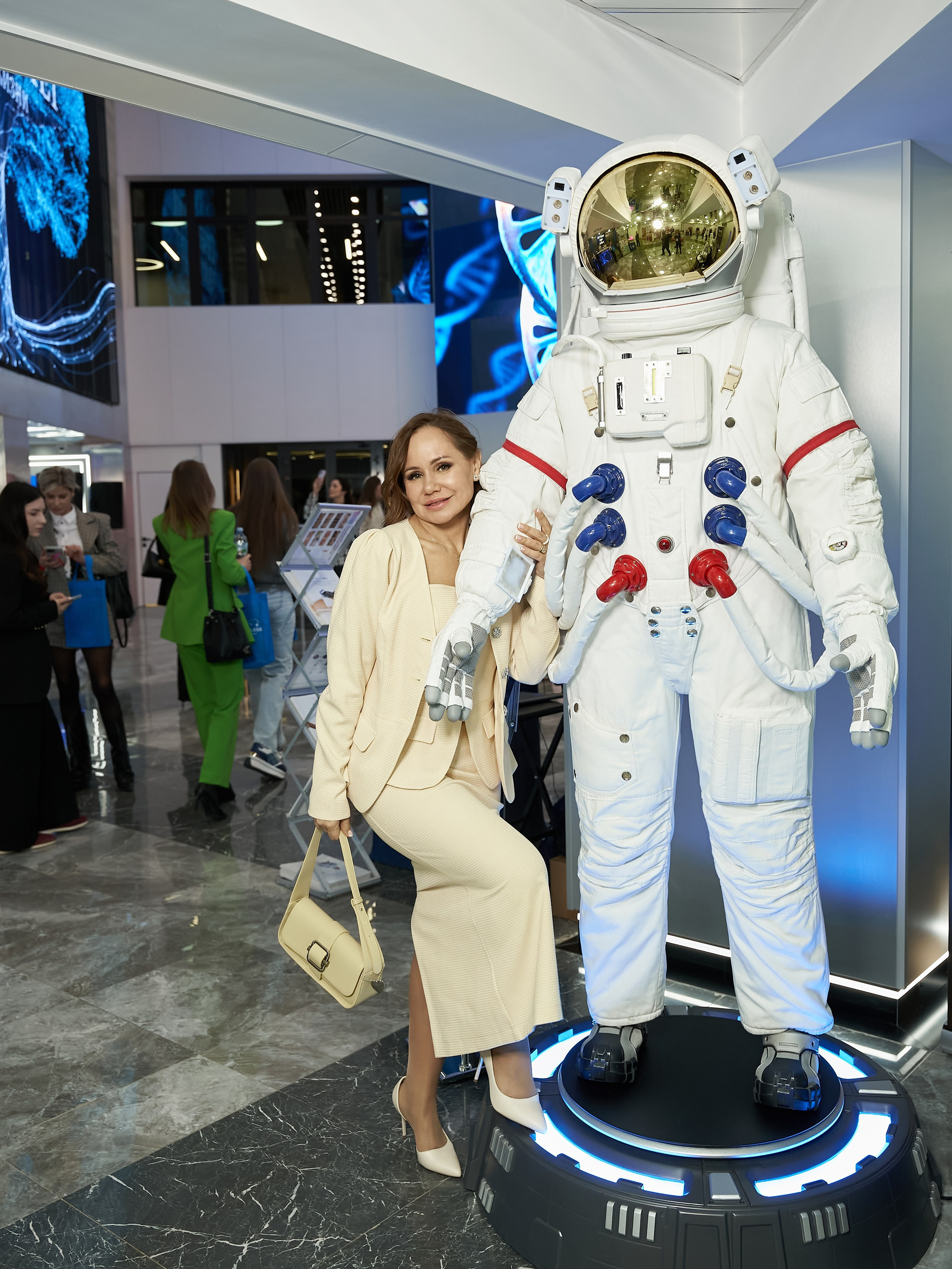 СЛУШАТЕЛИ. PRO-AGELESS