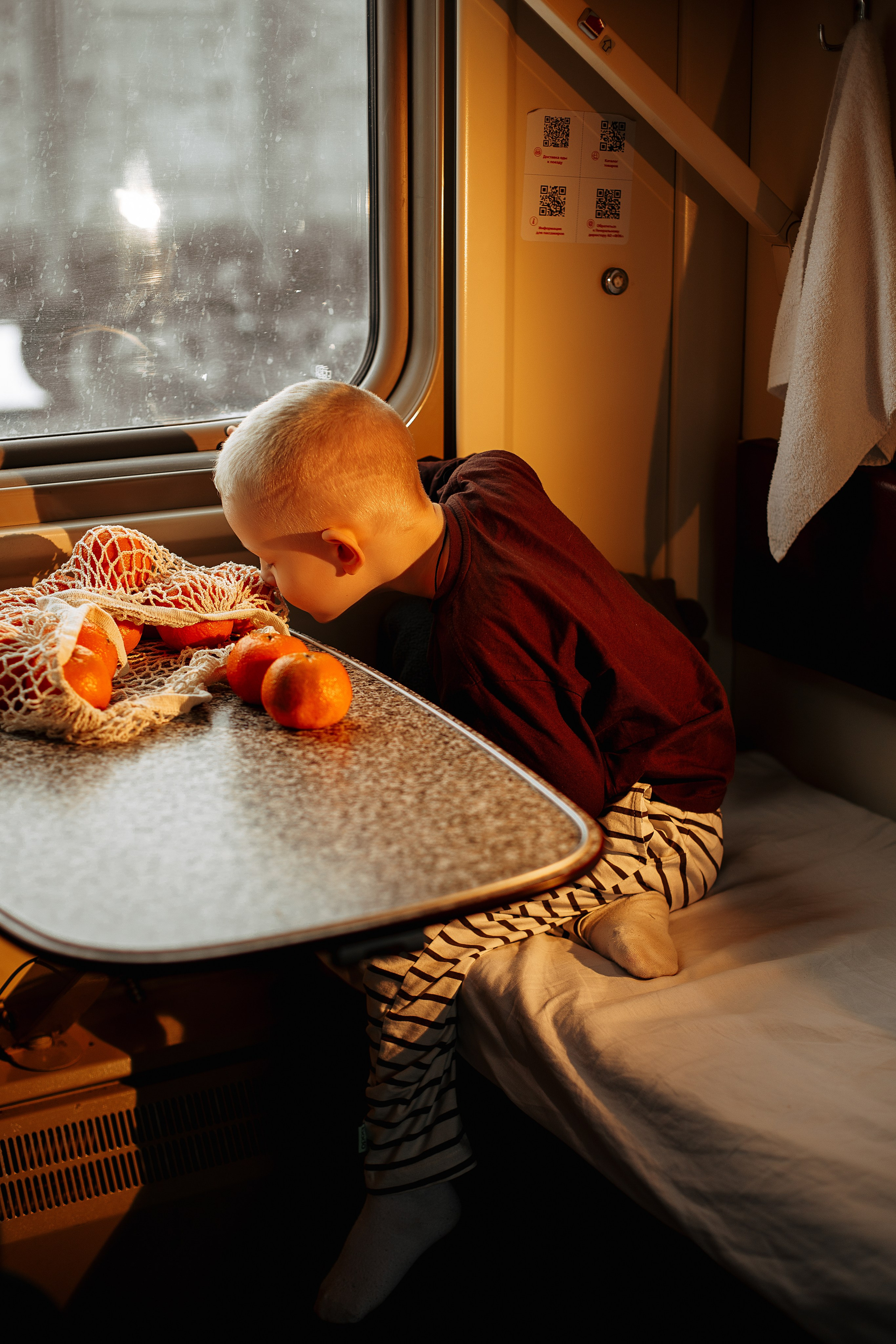 Фотосессия в поезде. Https://malovafoto.ru