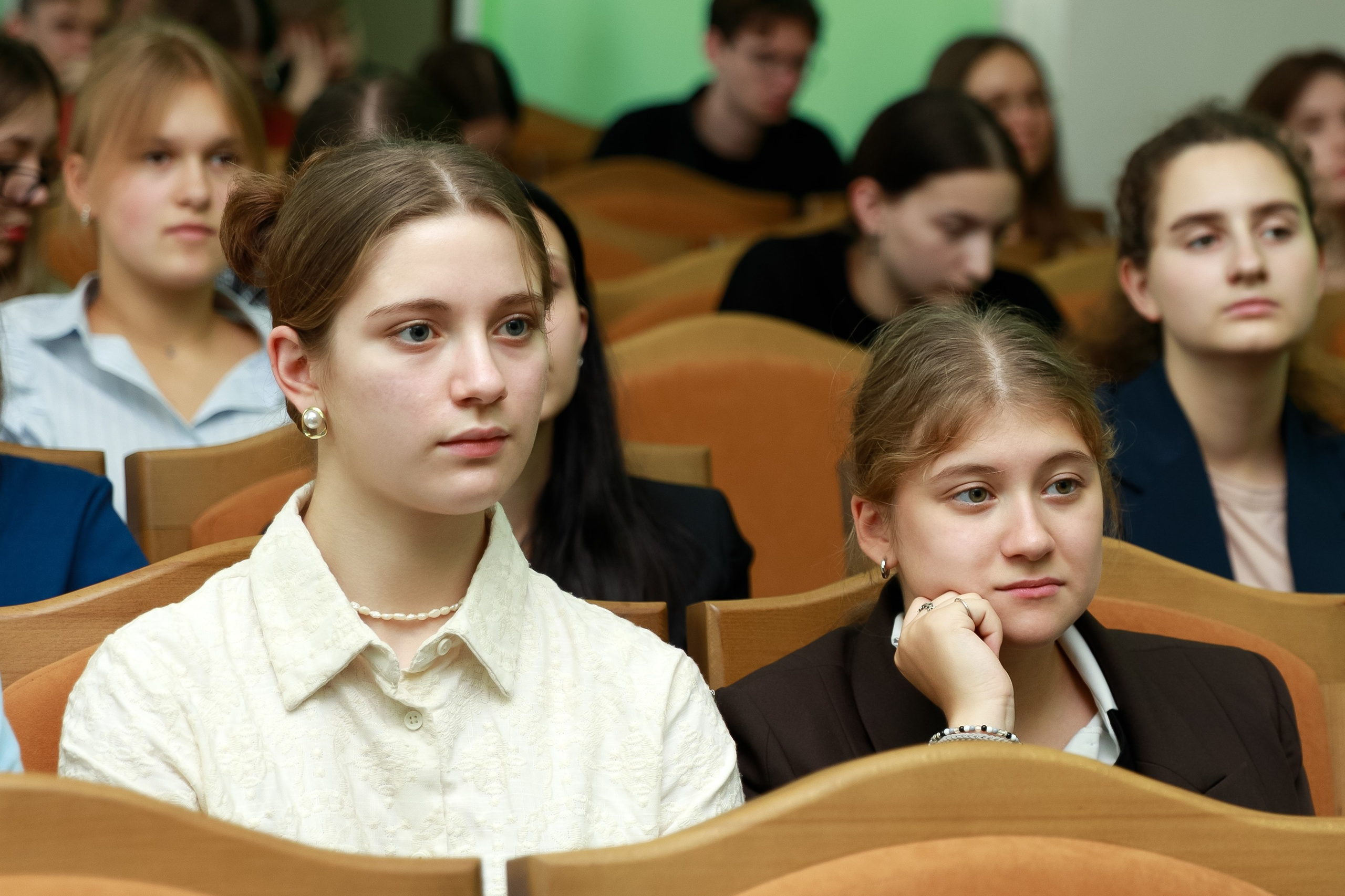 Интеллектуальный праздник «Язык — душа народа» в Никитинской библиотеке. Фотограф в Воронеже Галина Фурсова