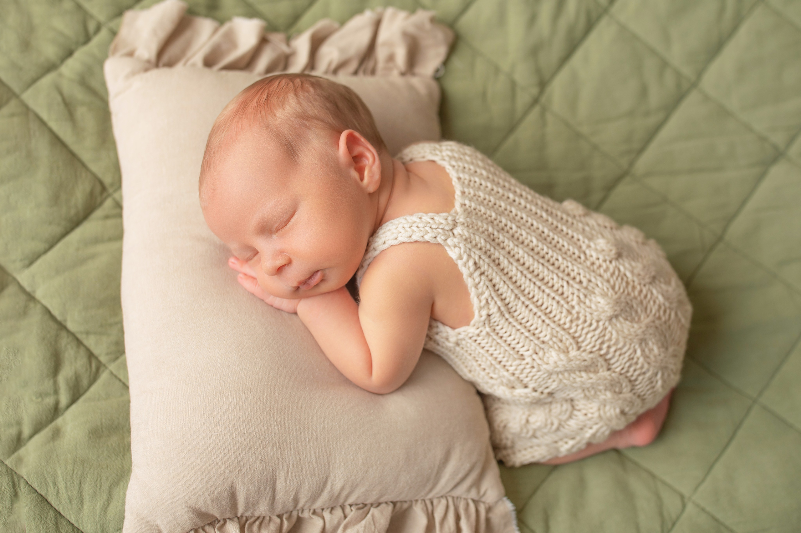 Фотосъемка младенцев Хабаровск, фотосессия новорожденных Хабаровск, фотосессия newborn Хабаровск, Лучший ньборн фотограф в Хабаровске, первый ньборн фотограф в Хабаровске, Лучший ньберн фотограф в Хабаровске. Лучший newborn фотограф в Хабаровске, ньберн фотограф в Хабаровске