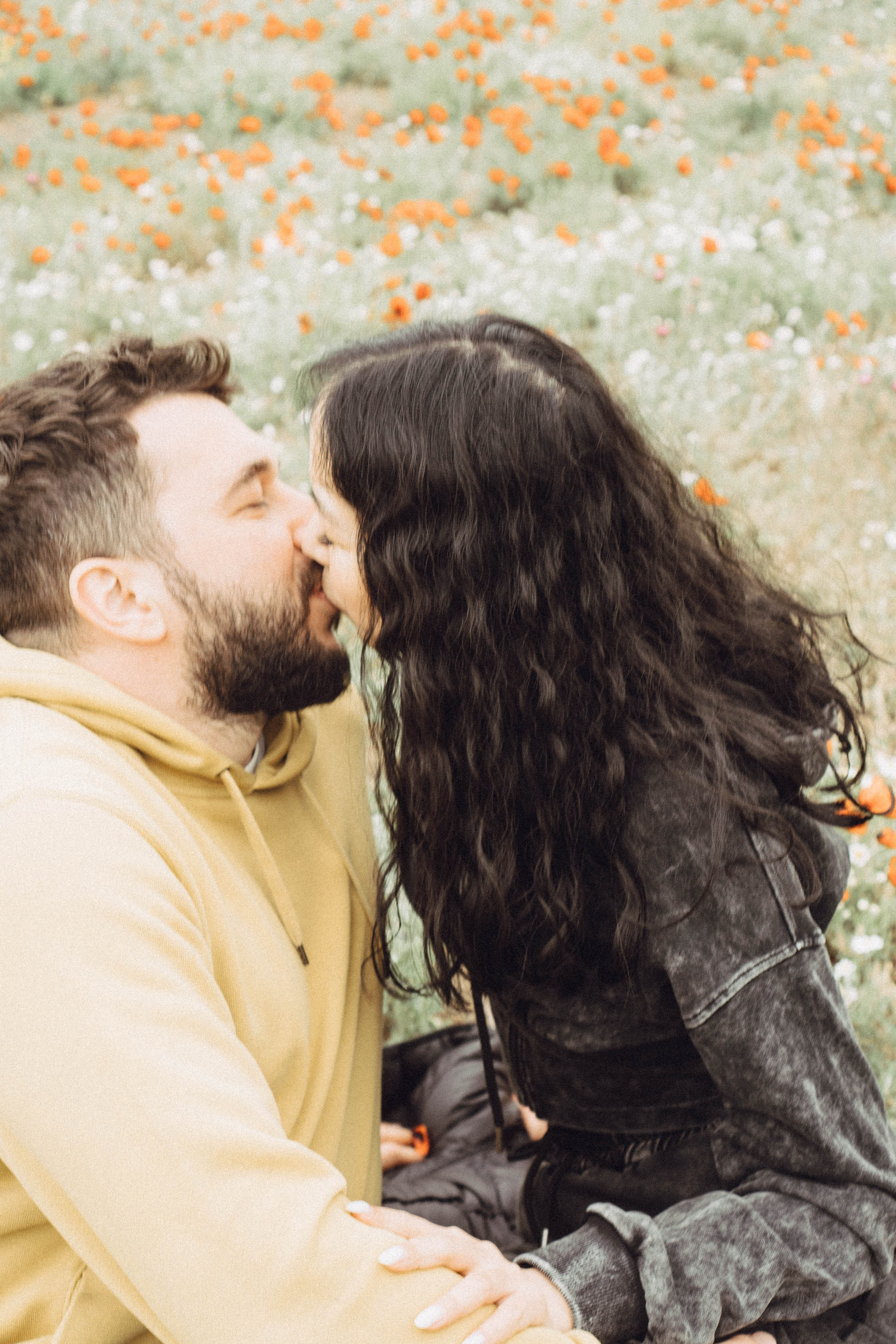 Любовь в маковом поле. Профессиональный фотограф, Санкт-Петербург — Виктория Богомолова