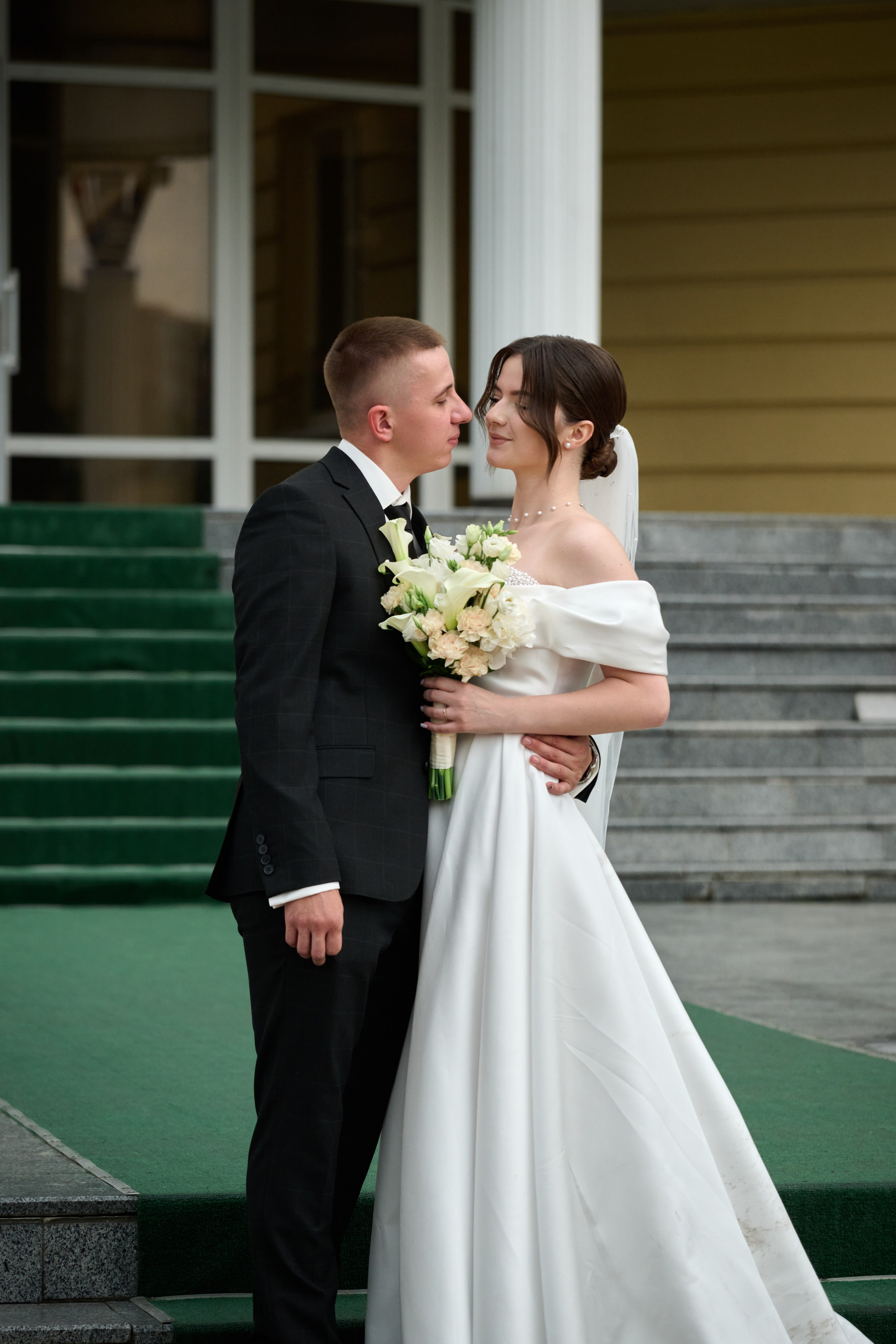 Свадебная фотосессия Никиты и Ангелины в Старом Осколе. Профессиональный фотограф Старый Оскол, Губкин — свадьба, венчание, крещение, юбилей и день рождения