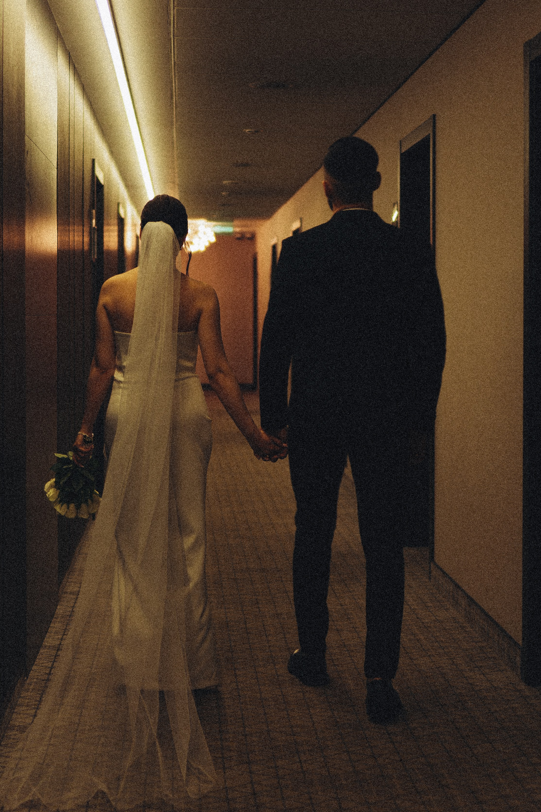 СВАДЕБНАЯ СЬЕМКА СБОРОВ ЖЕНИХА И НЕВЕСТЫ В ОТЕЛЕ И ТАКЖЕ ФОТОСЕССИИЯ В ОТЕЛЕЕ МЕГАПОЛИС БРЯНСК. Профессиональный фотограф, Санкт-Петербург — Виктория Богомолова