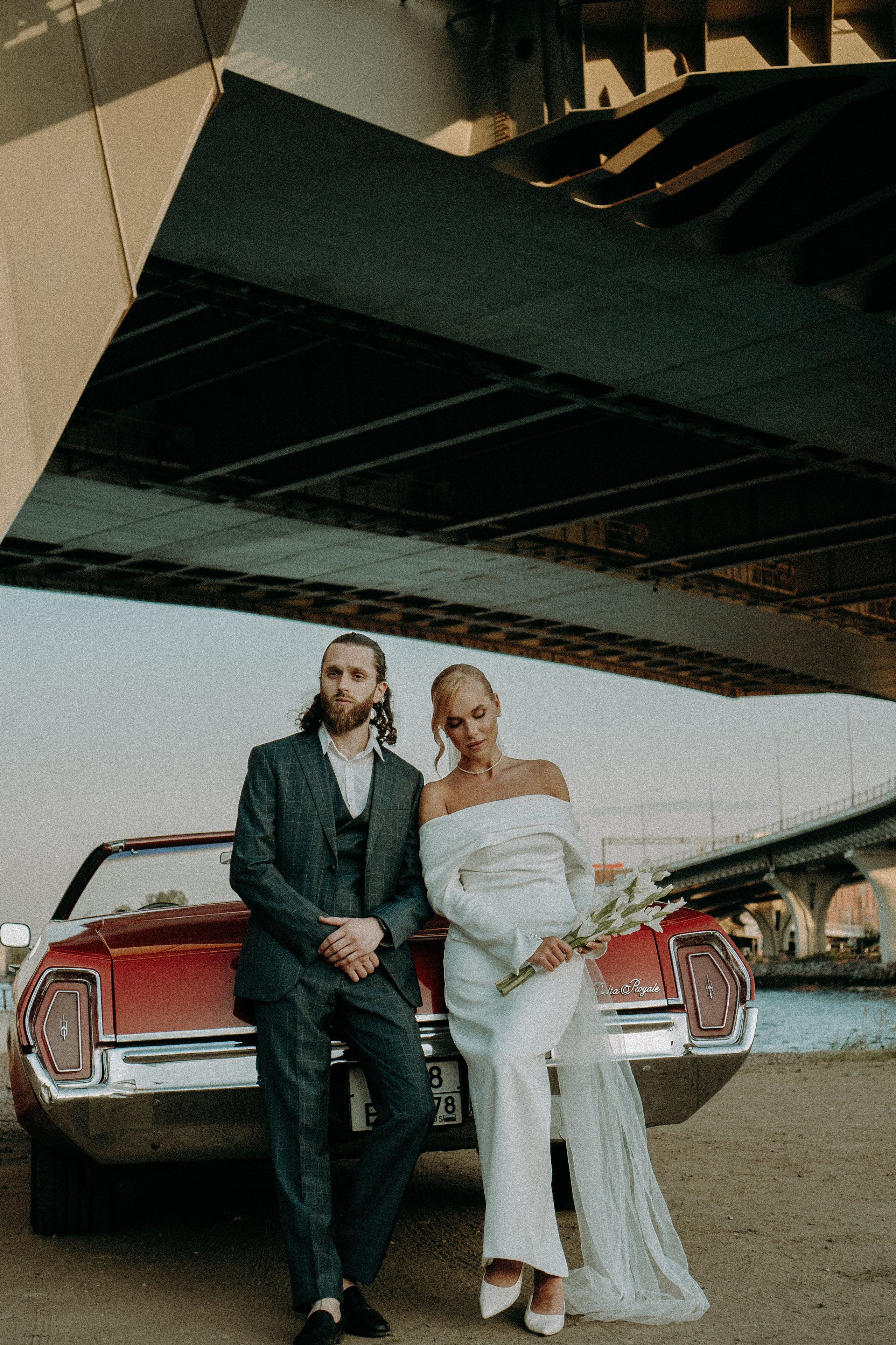 СВАДЕБНАЯ СЬЕМКА ВОЗЛЕ МСОТА БЕТАНКУРА НА КАБРИОЛЕТЕ. Профессиональный фотограф, Санкт-Петербург — Виктория Богомолова