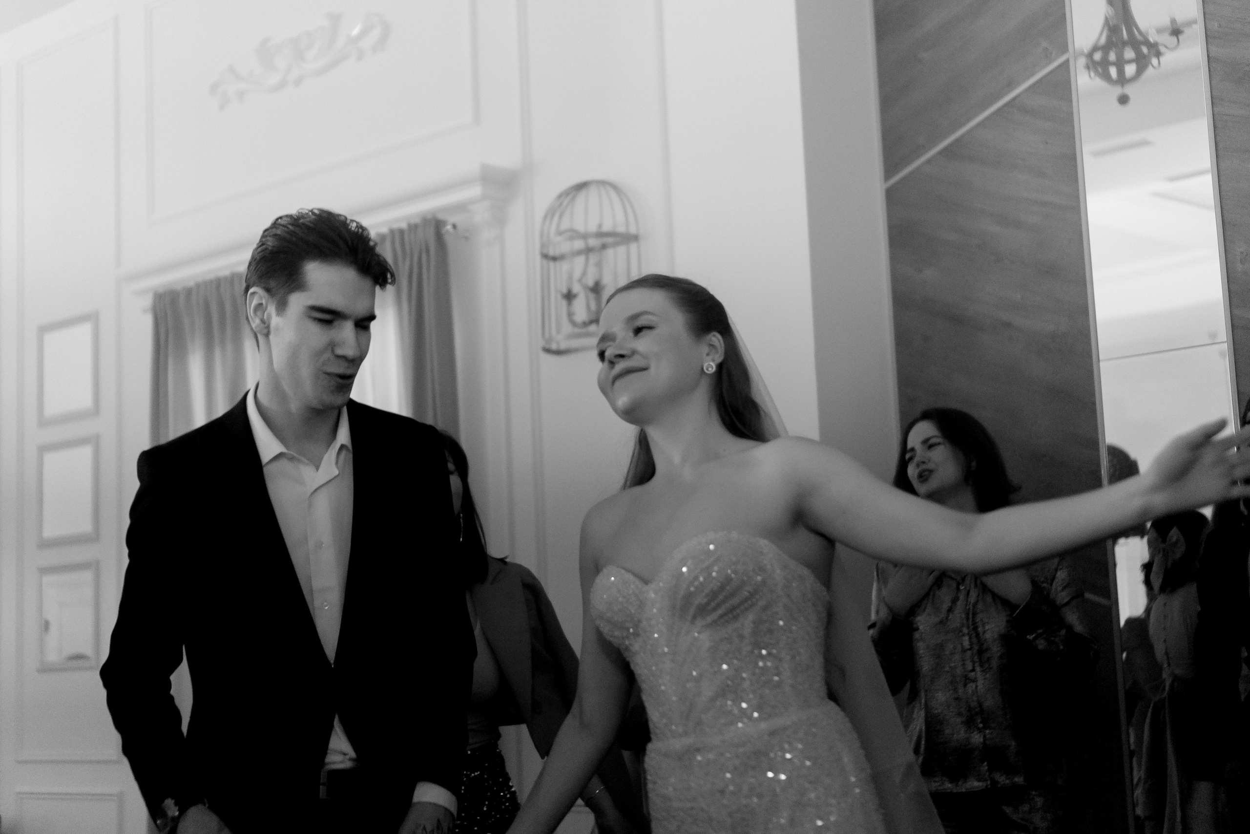 СВАДЕБНАЯ СЬЕМКА СБОРОВ В ОТЕЛЕ И ВЫЕЗД НА ЦЕРЕМОНИЮ (СНЯТО В СИБИРЕ В НИЖНЕВАРТОВСКЕ). Профессиональный фотограф, Санкт-Петербург — Виктория Богомолова