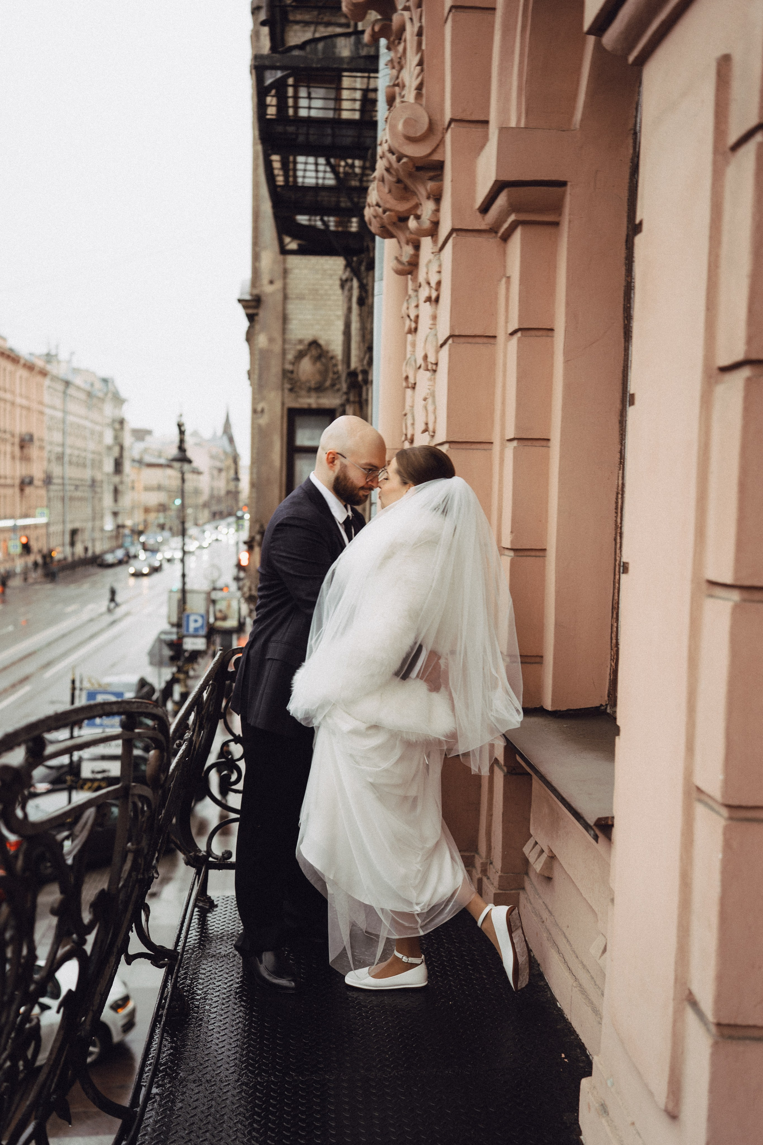 СВАДЕБНАЯ СЬЕМКА ВО ВТОРОМ ДВОРЦЕ (ДЕКАБРЬ) ТАКЖЕ СЬЕМКА В СТУДИИ НА ЧЕРНЫШЕВСКОЙ. Профессиональный фотограф, Санкт-Петербург — Виктория Богомолова