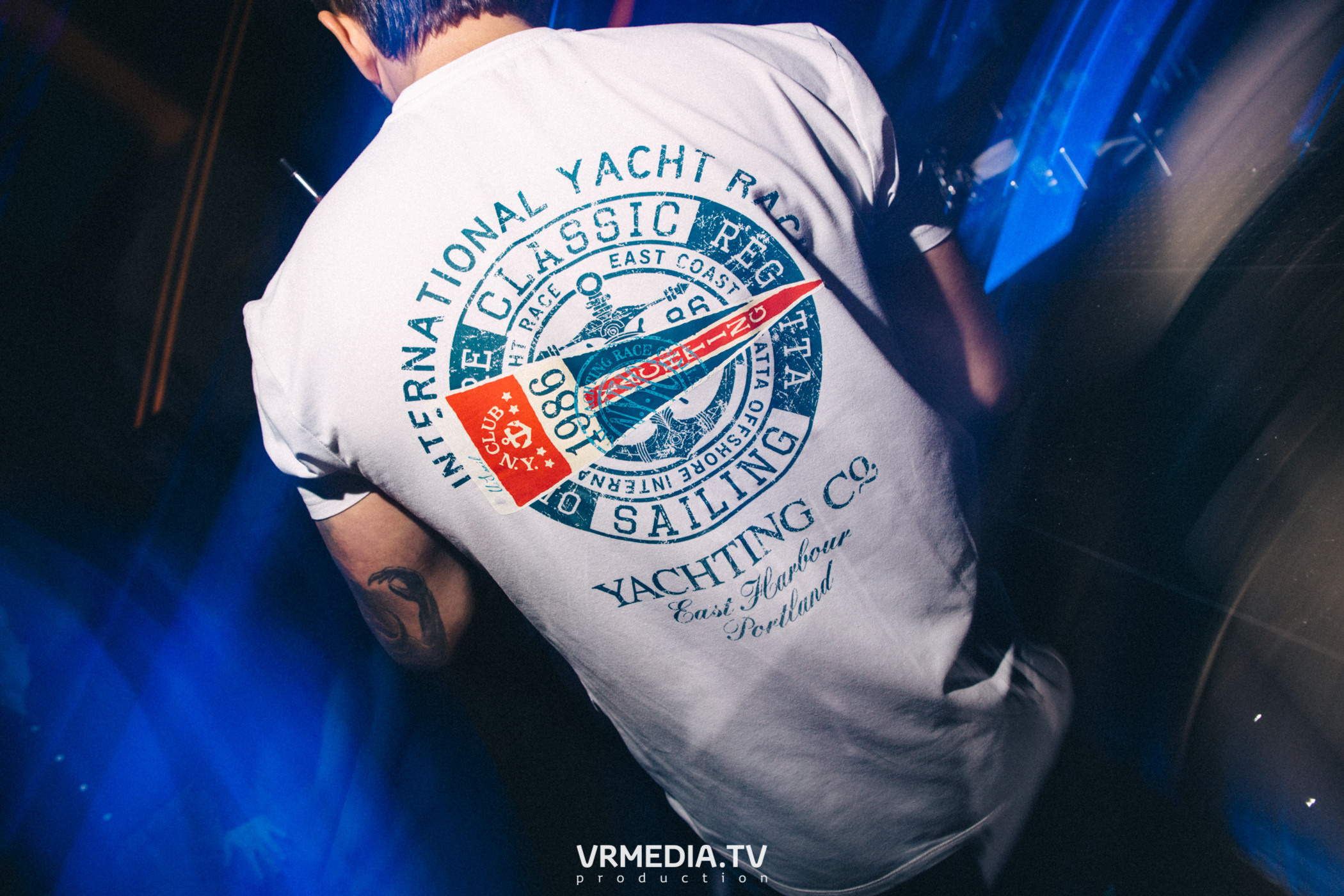 DJ Mikis в НК «Эфир»