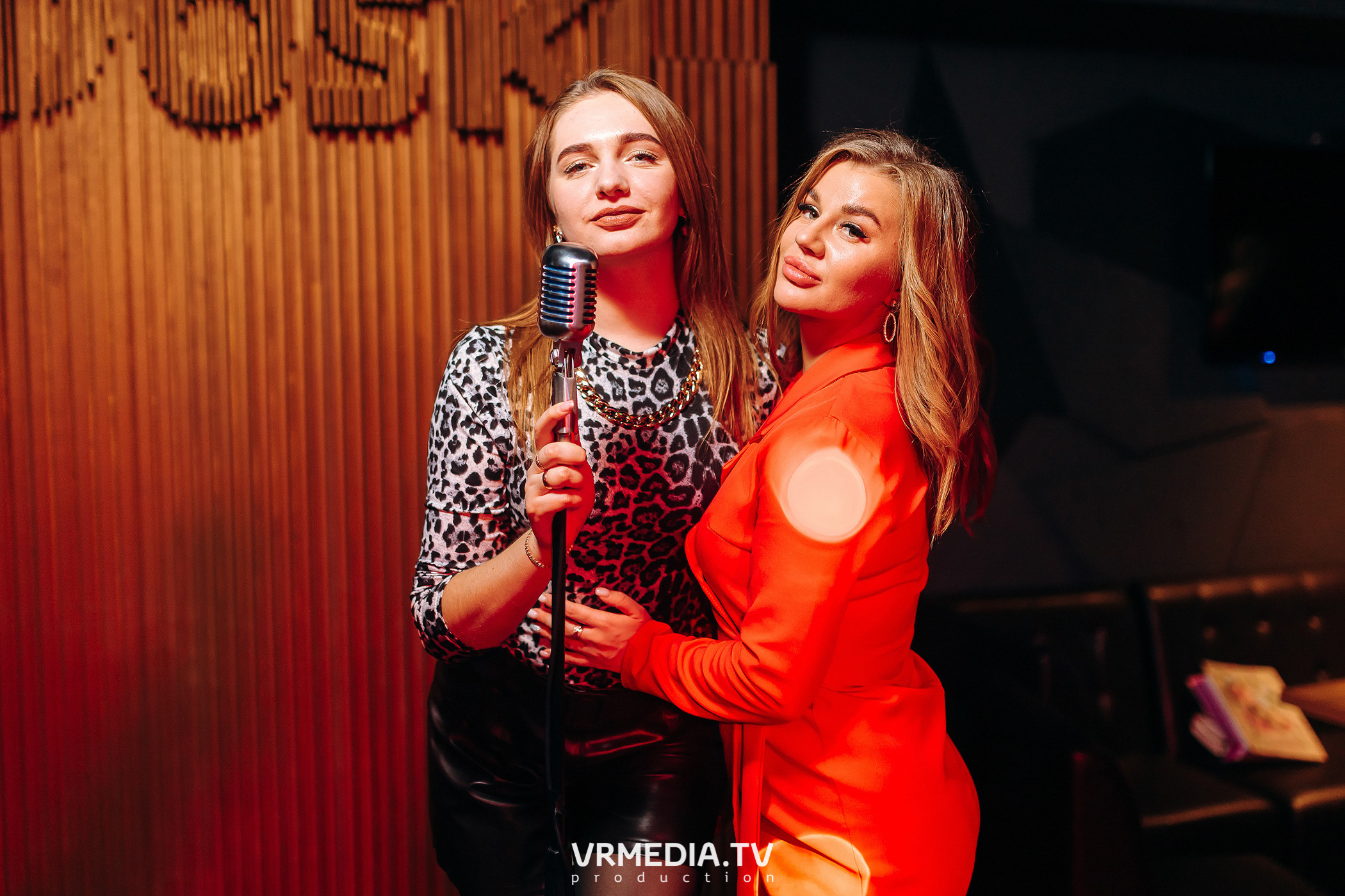 Выходные в баре «DOSKI»