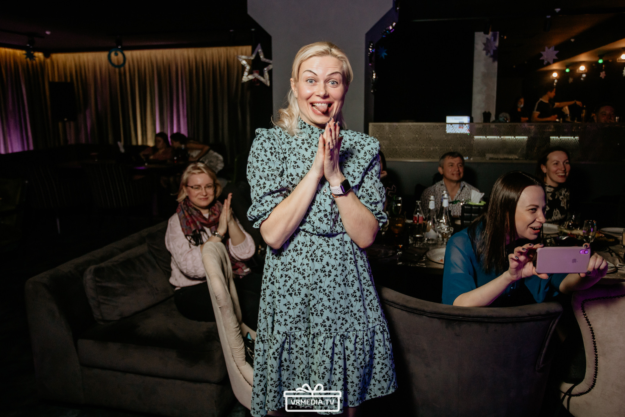 Новый год в караоке «Volna»