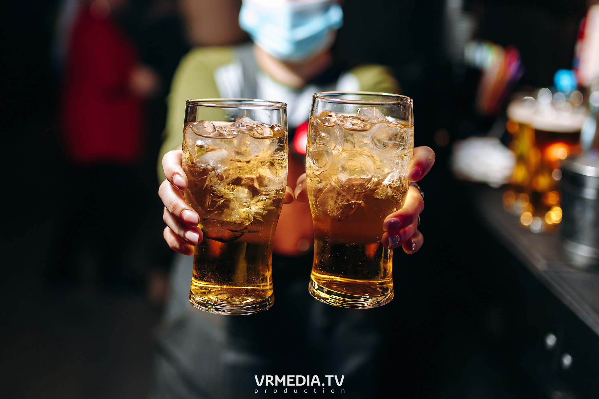 Выходные в баре «DOSKI»