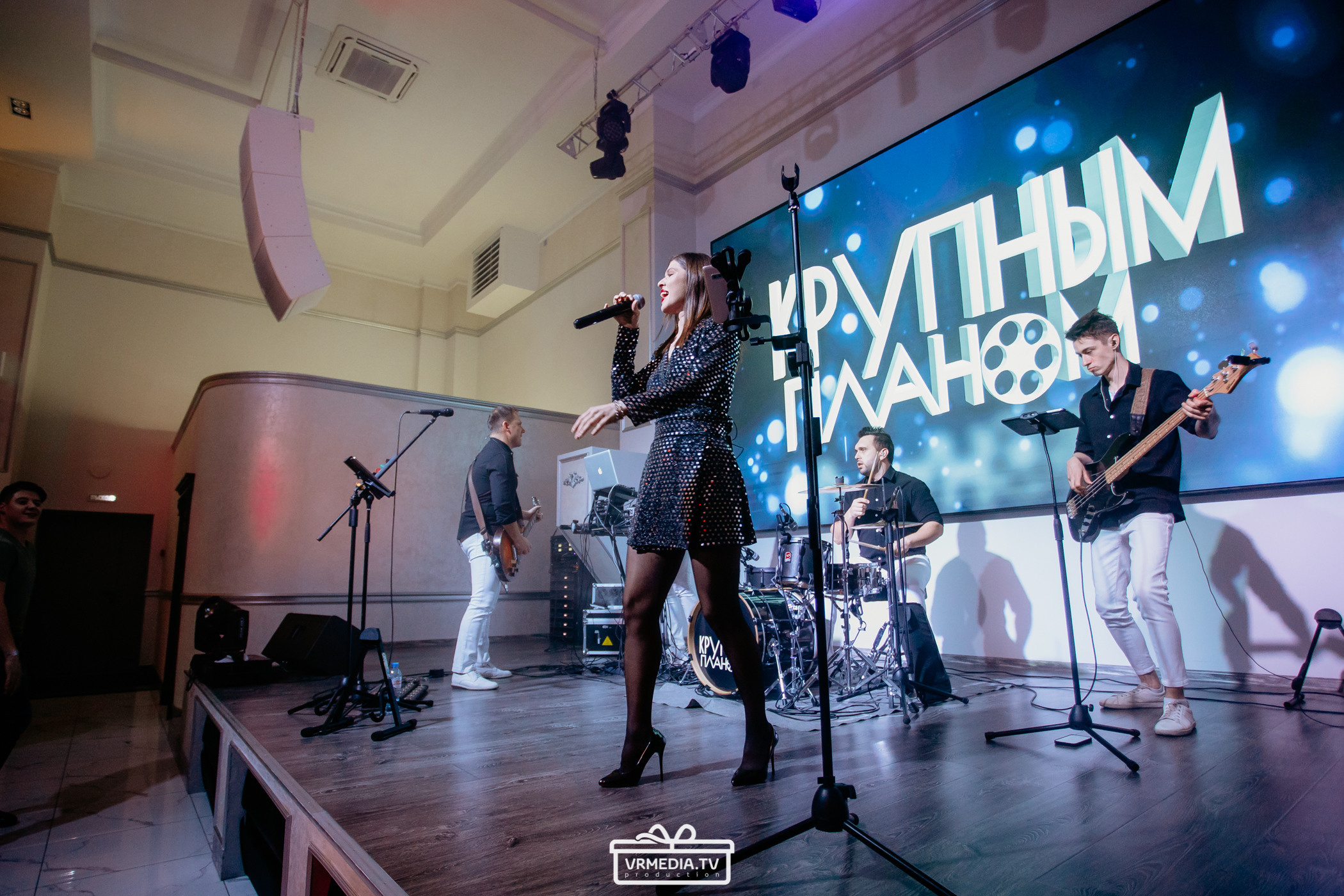 Выходные в ресторане «Paradise»