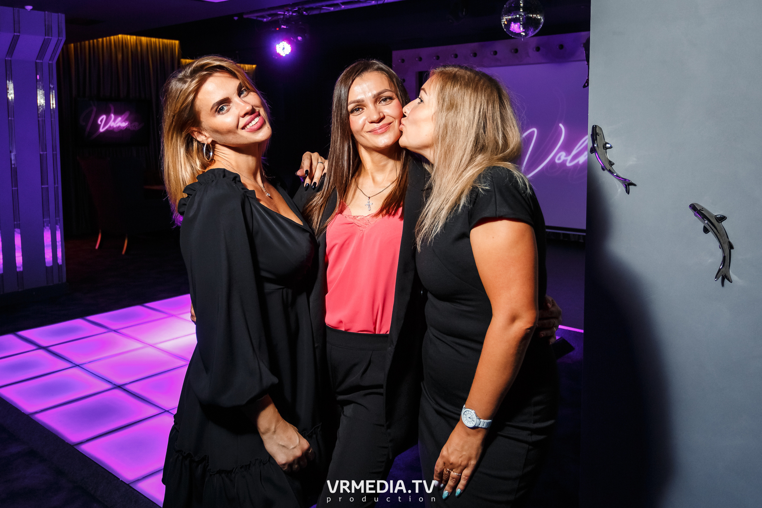 Song of summer в караоке «Volna»