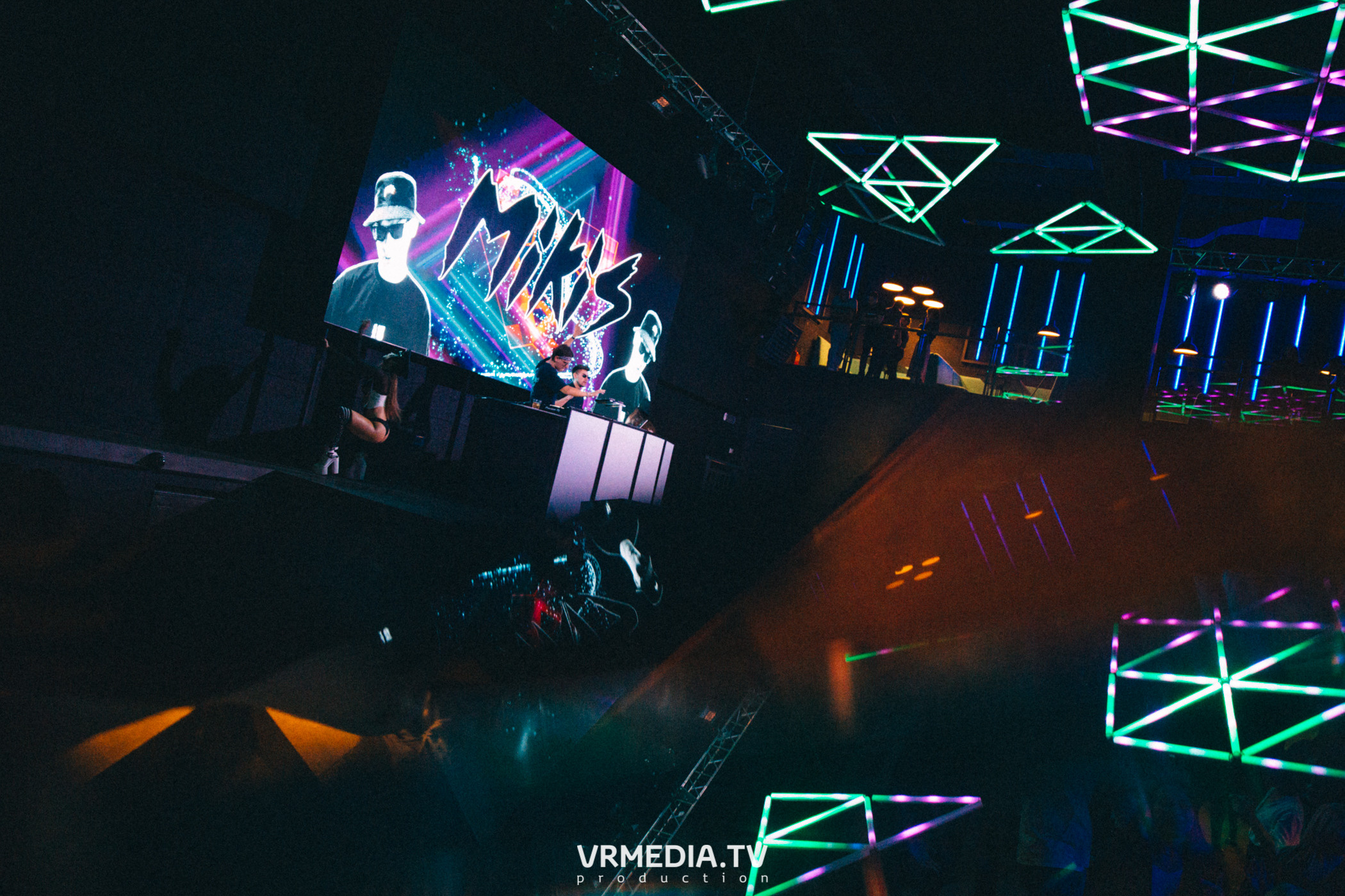 DJ Mikis в НК «Эфир»