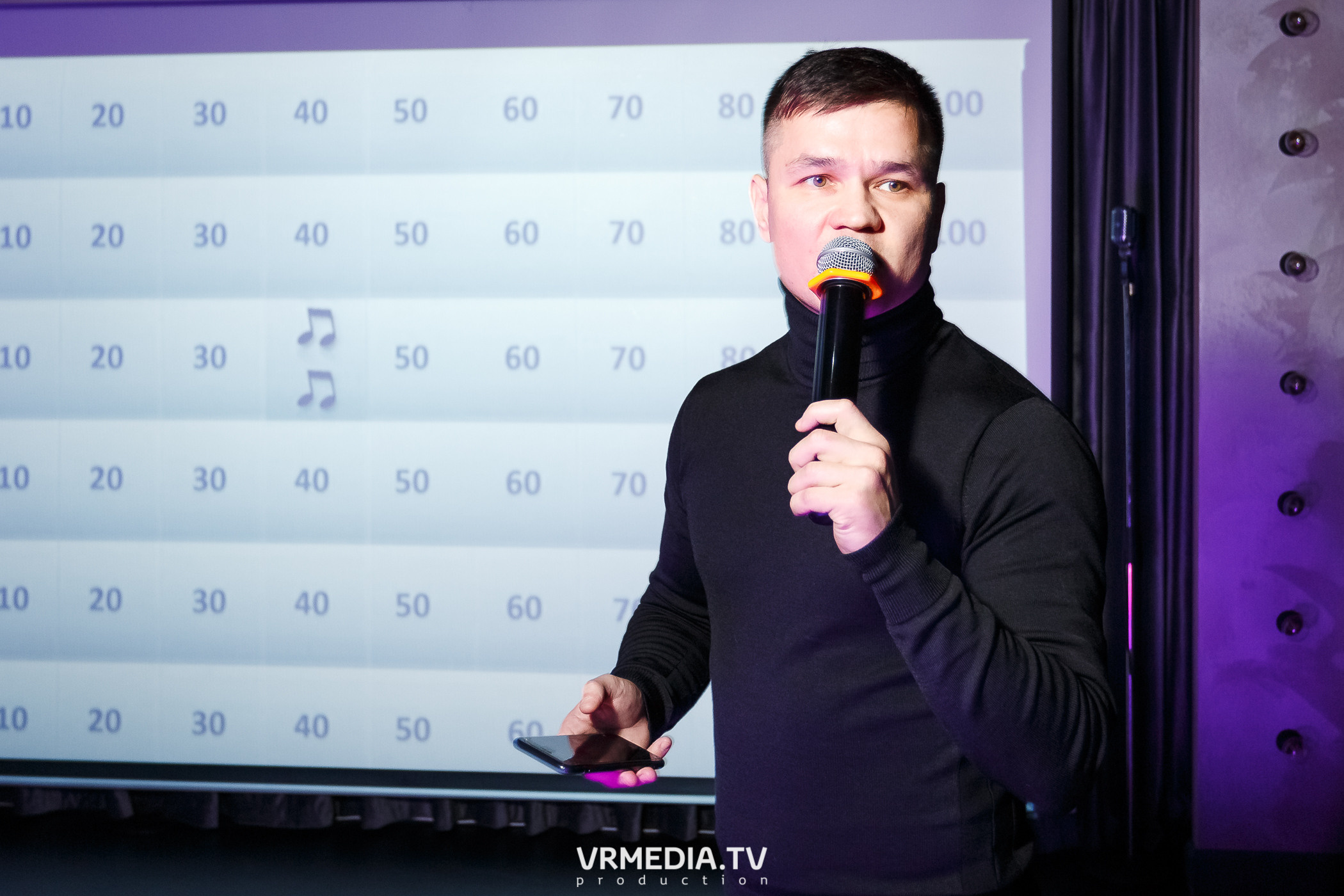 Halloween в караоке-баре «Volna»