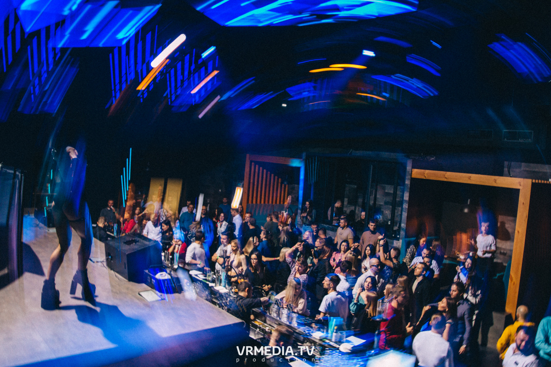 DJ Mikis в НК «Эфир»