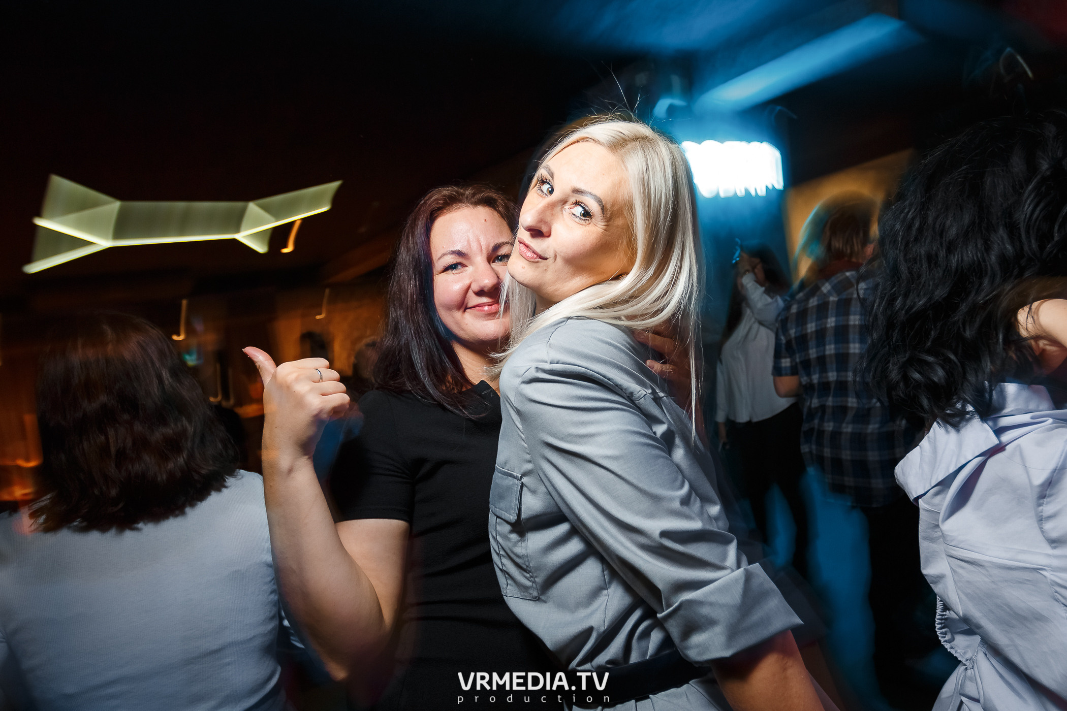 Выходные в баре «DOSKI»