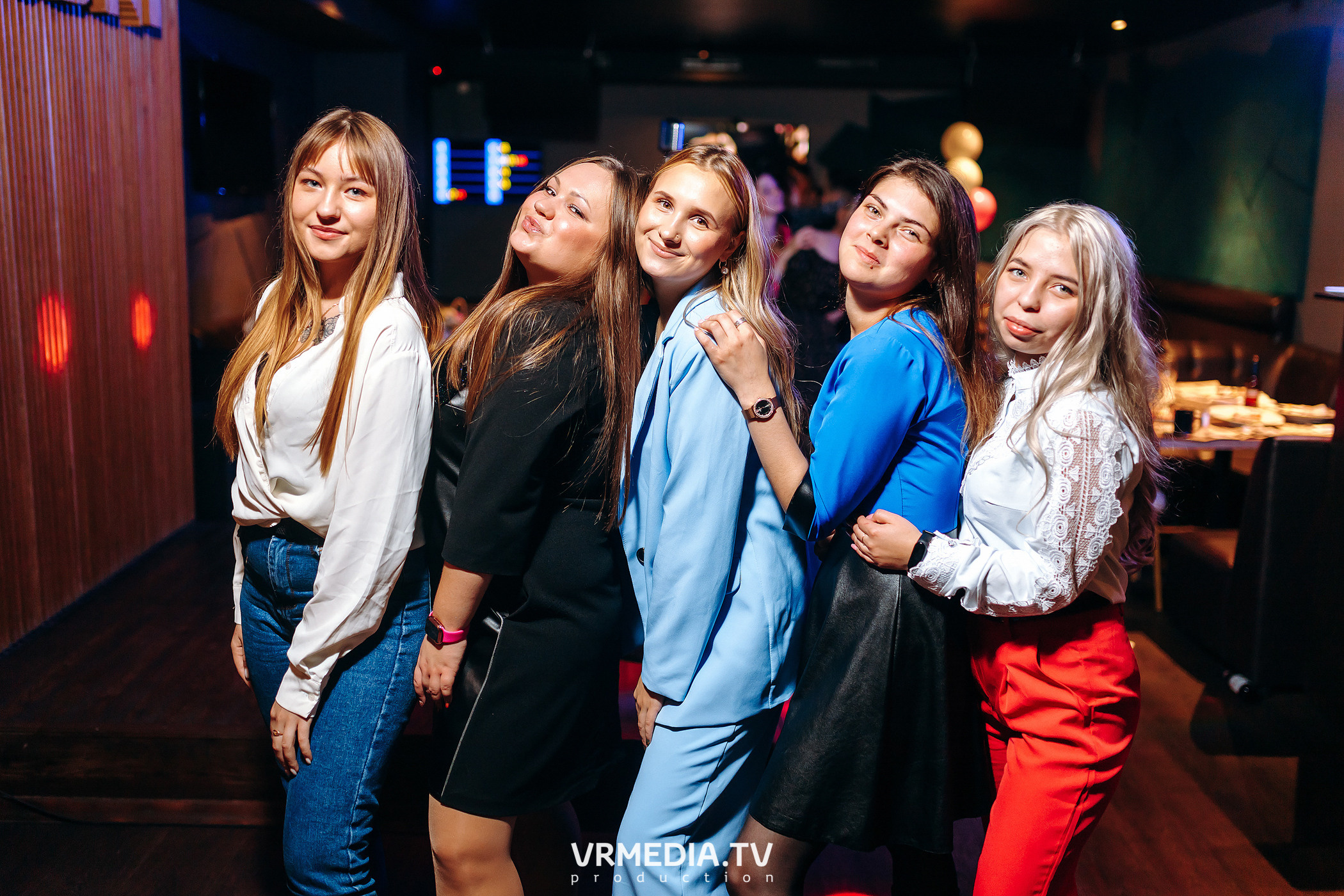 Выходные в баре «DOSKI»