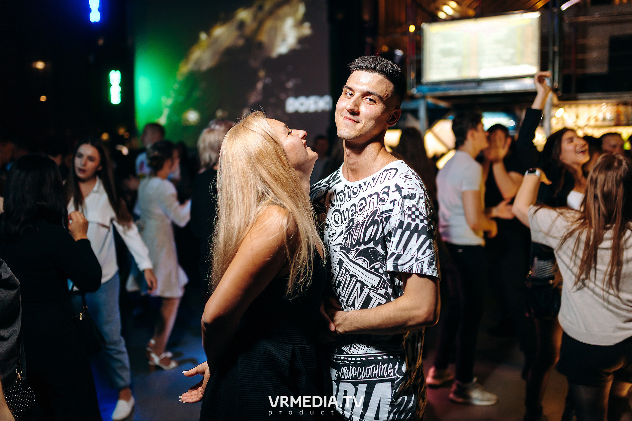 Выходные в баре «DOSKI»