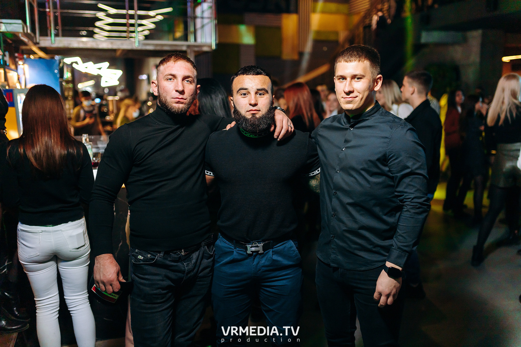 Выходные в баре «DOSKI»