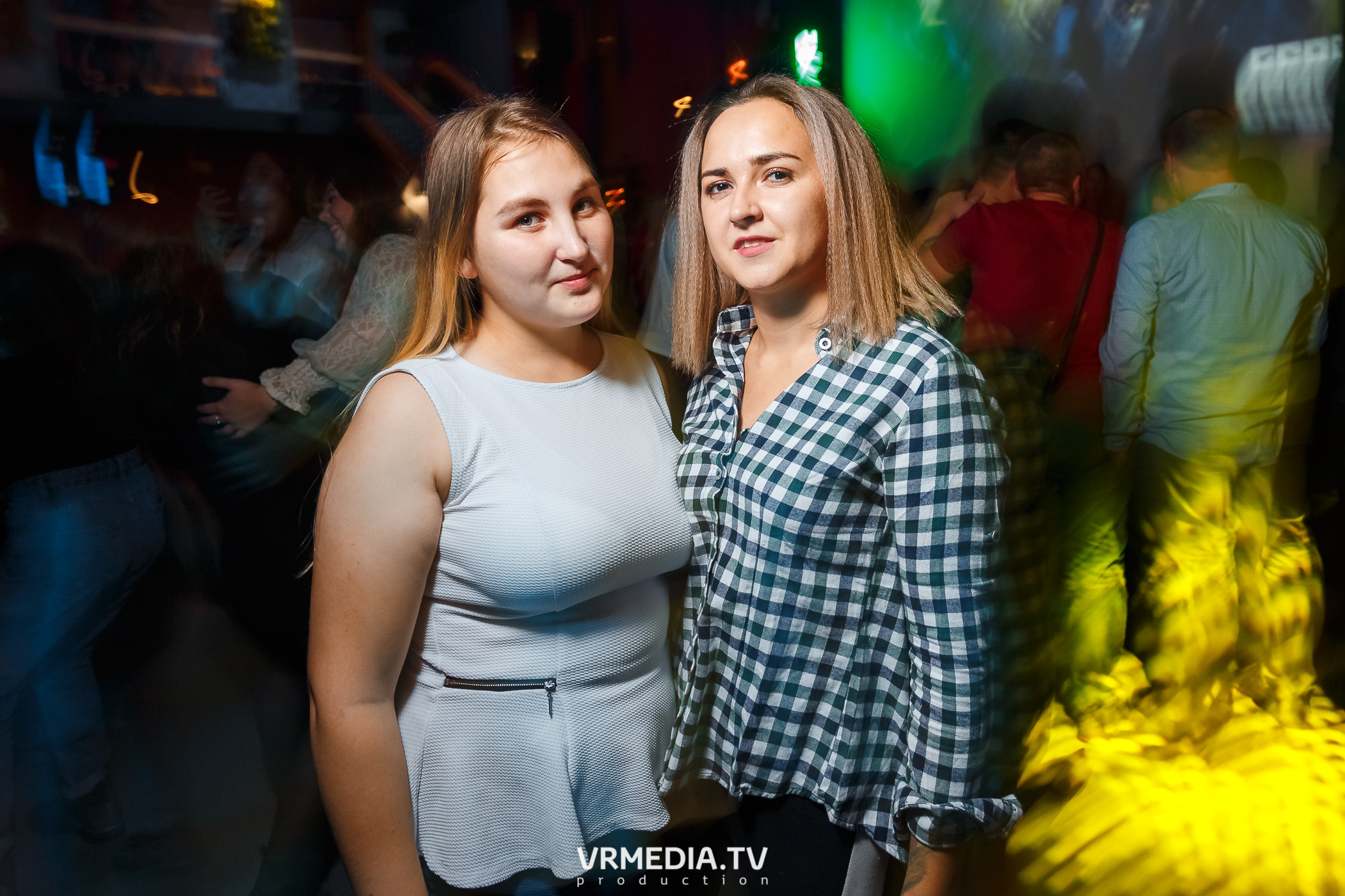 Выходные в баре «DOSKI»