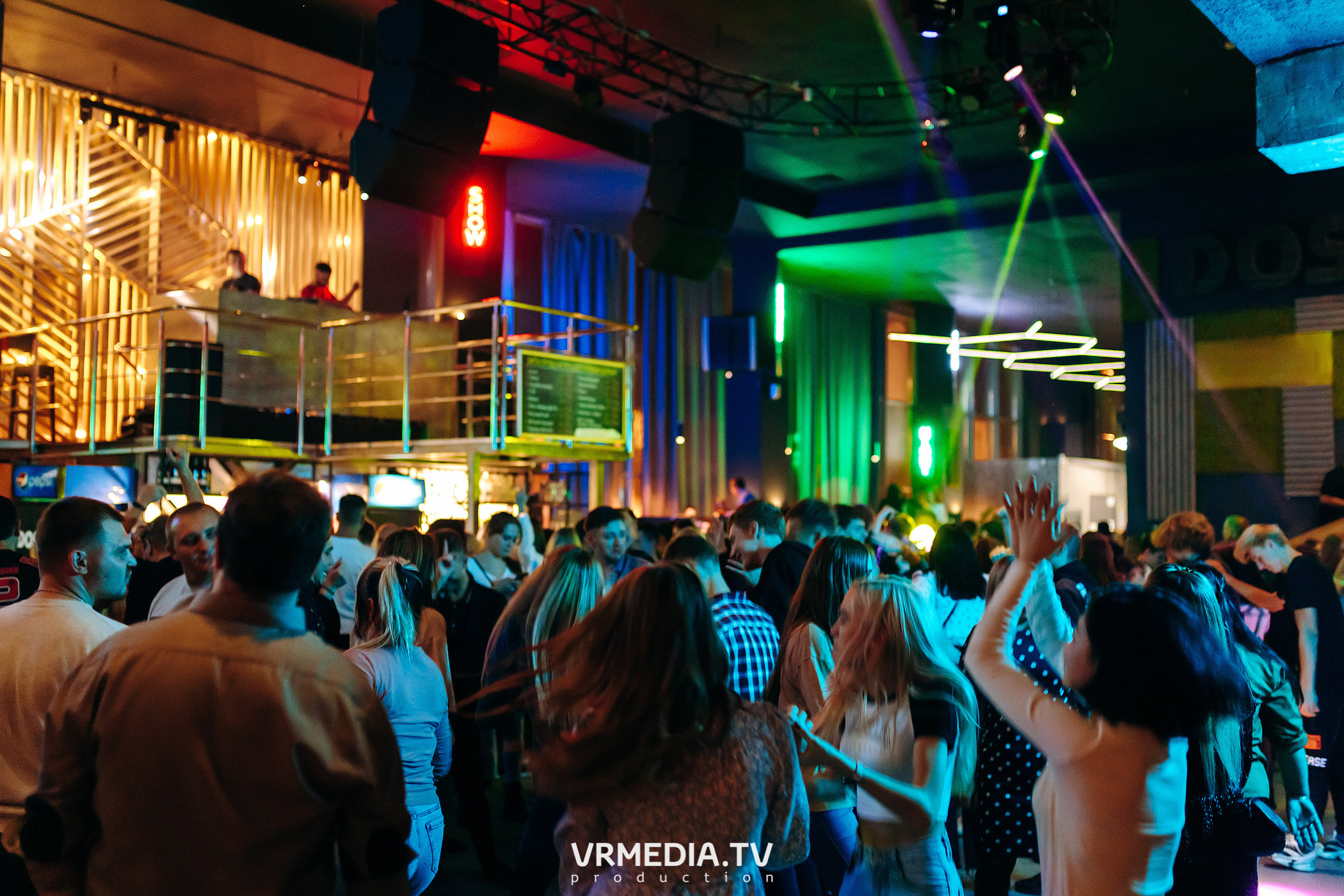 Выходные в баре «DOSKI»