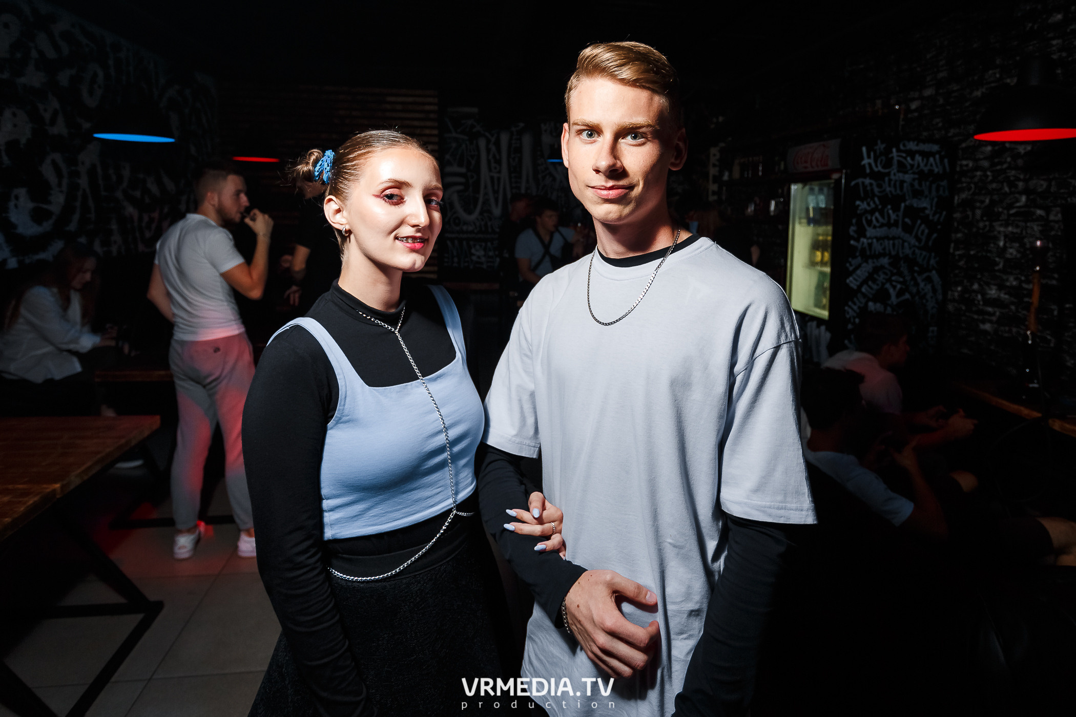 Выходные в баре «Глотай»