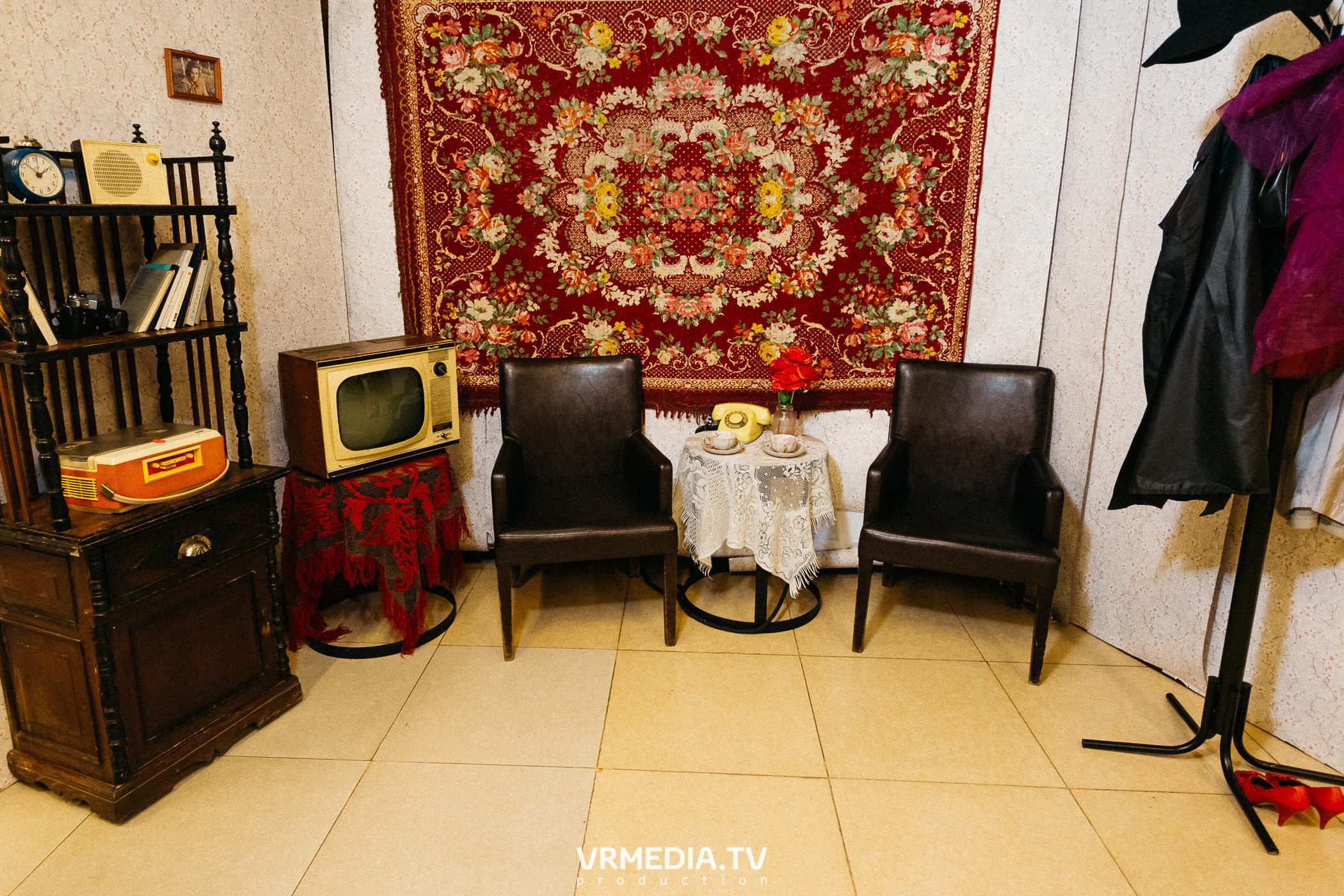 Показ фильма «Москва слезам не верит» в «Starmax Cinema»