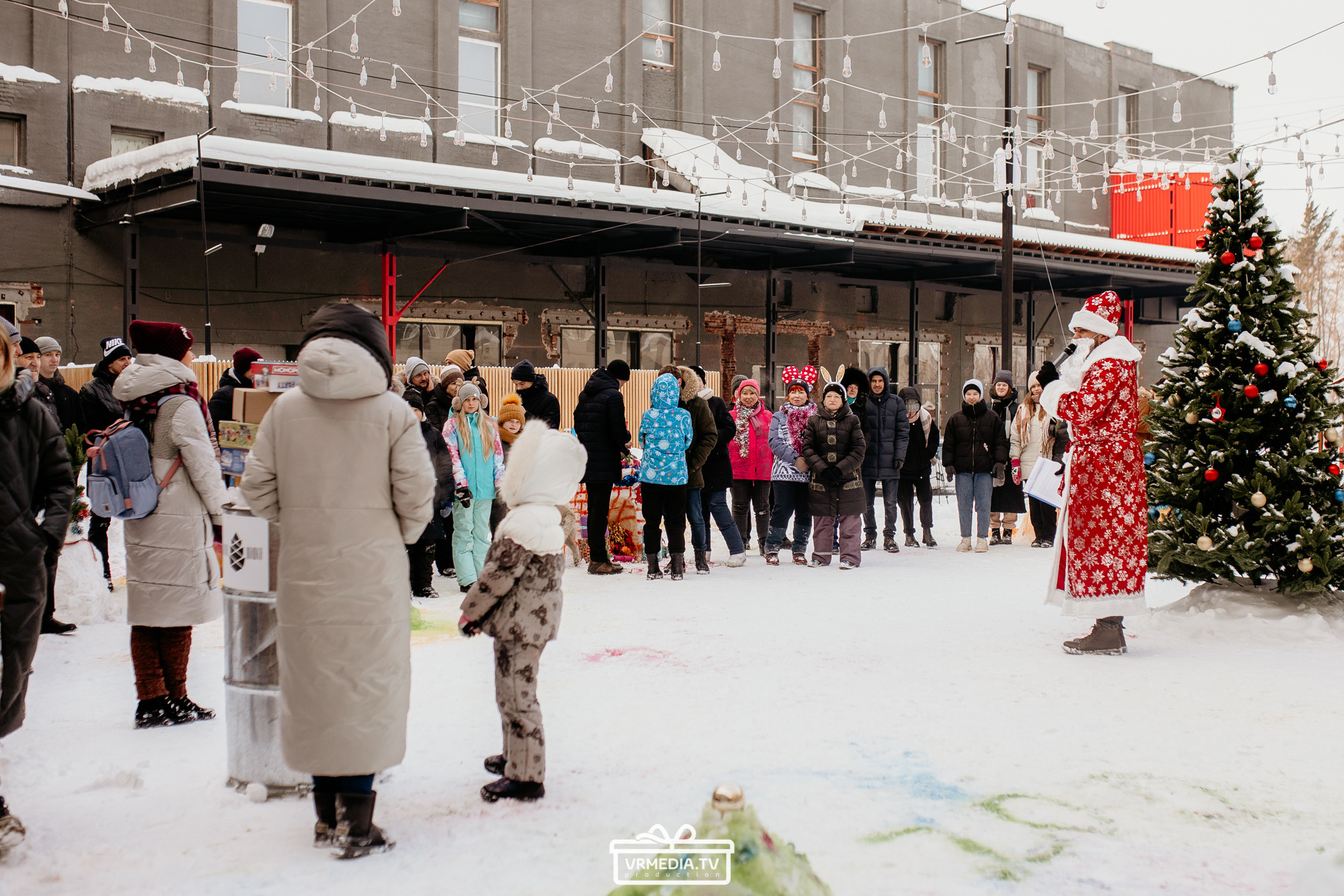 Большая новогодняя «Елка» в культурном пространстве «Редакция»