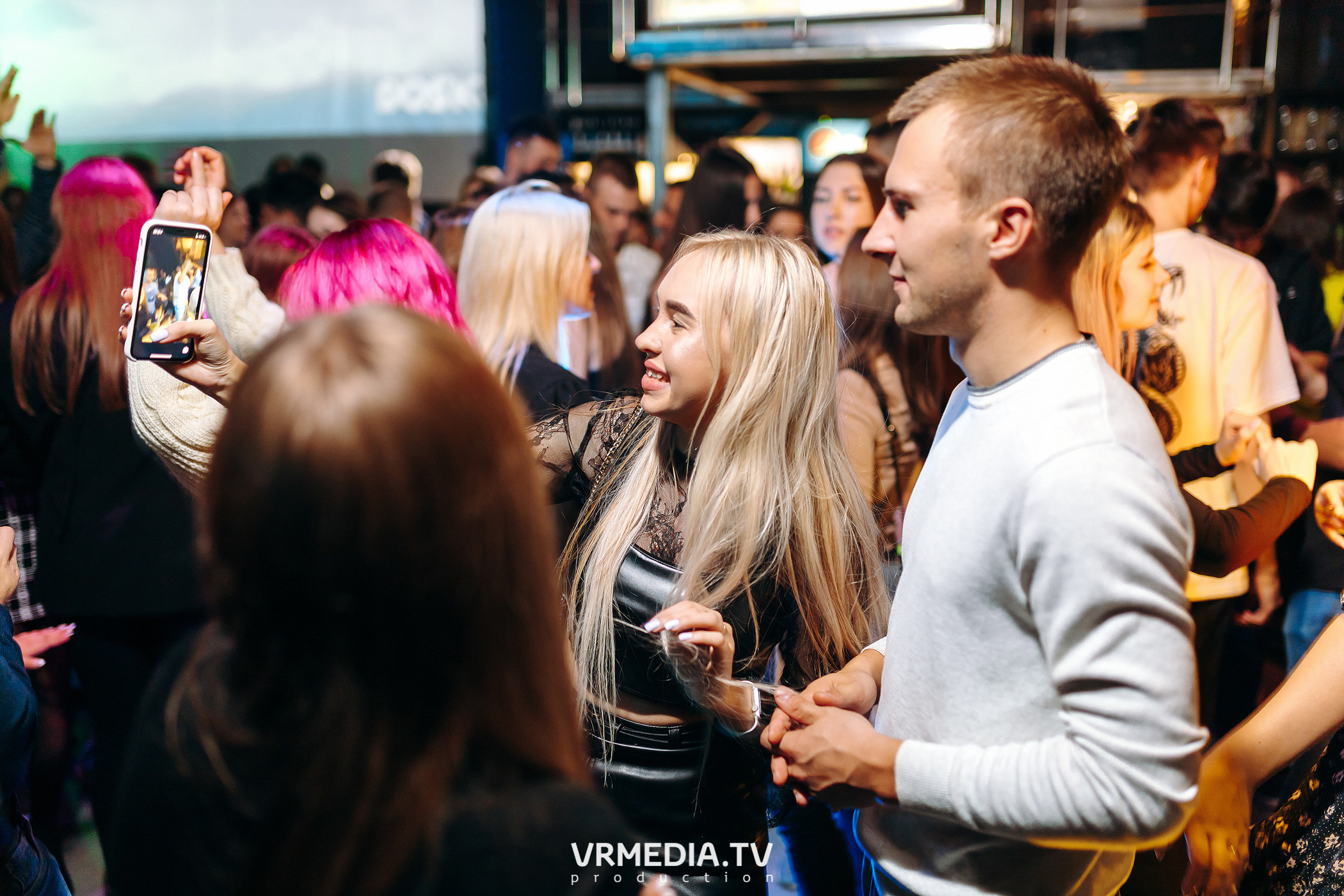 Выходные в баре «DOSKI»