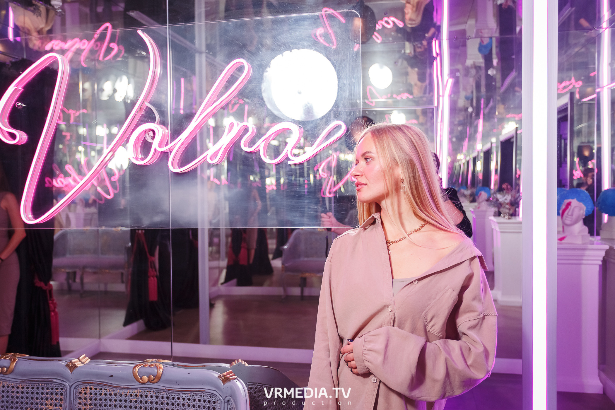 A star is born в караоке «Volna»